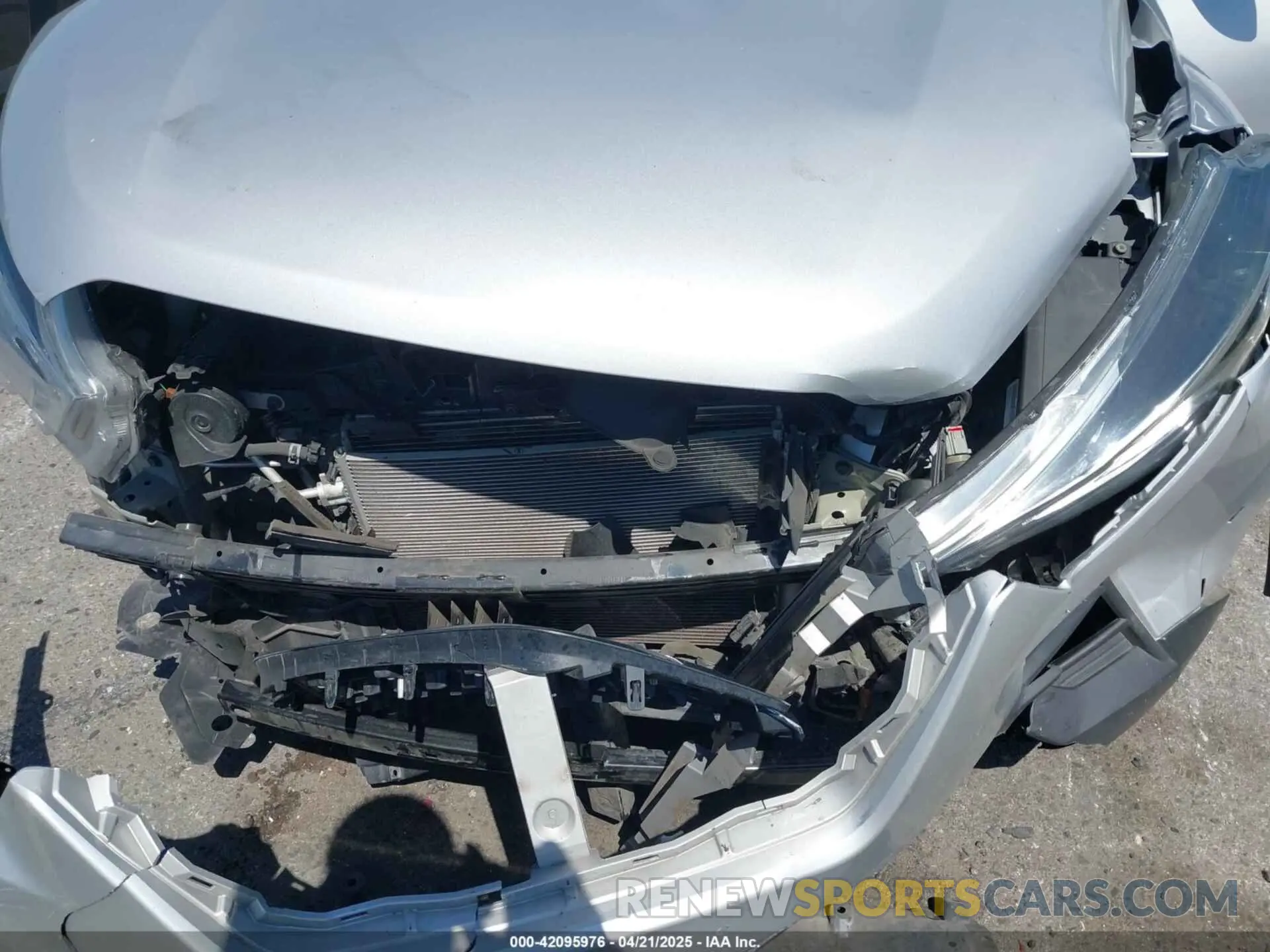 10 Photograph of a damaged car 3N1CP5CV2LL495762 NISSAN KICKS 2020