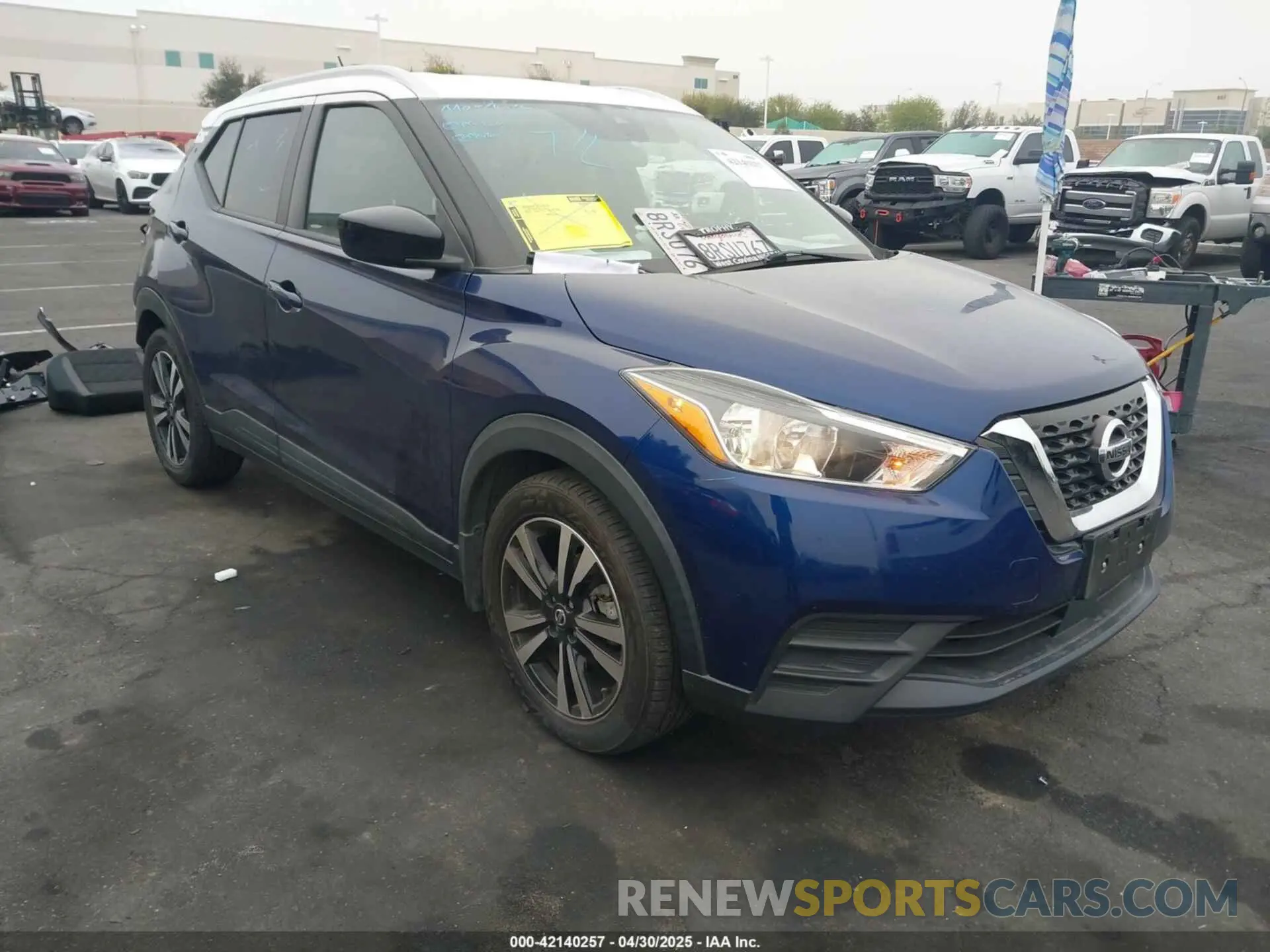 14 Photograph of a damaged car 3N1CP5CV2LL501138 NISSAN KICKS 2020