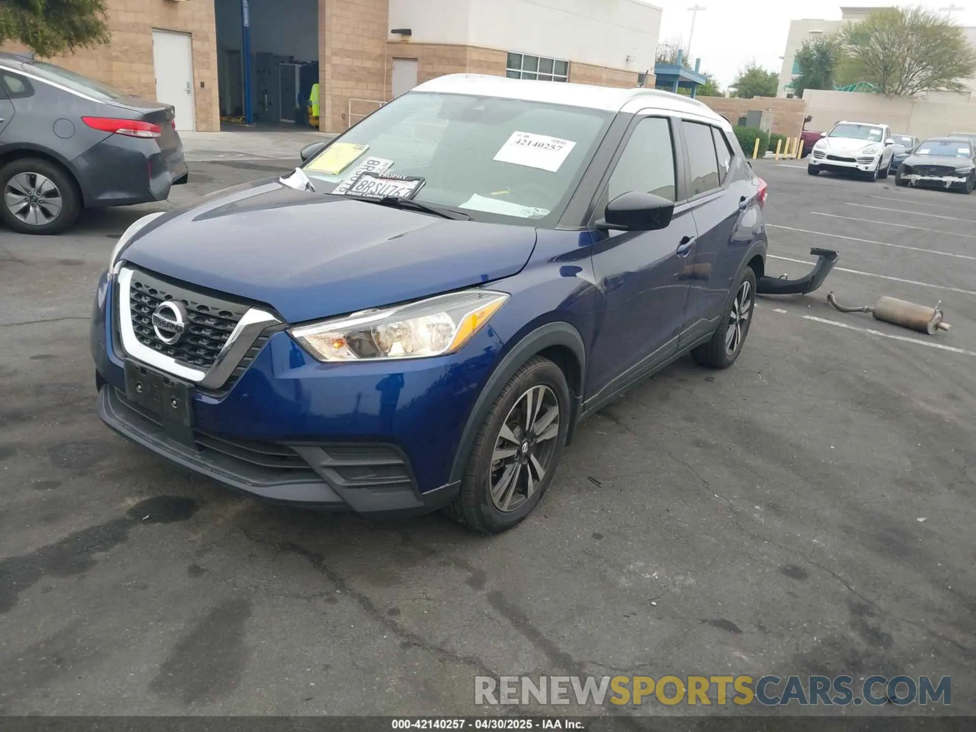 2 Photograph of a damaged car 3N1CP5CV2LL501138 NISSAN KICKS 2020