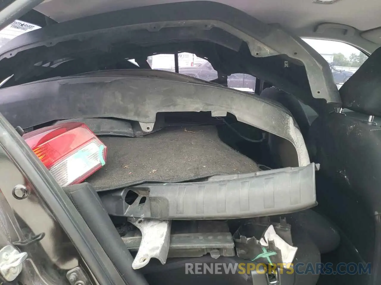 11 Photograph of a damaged car 3N1CP5CV2LL507859 NISSAN KICKS 2020