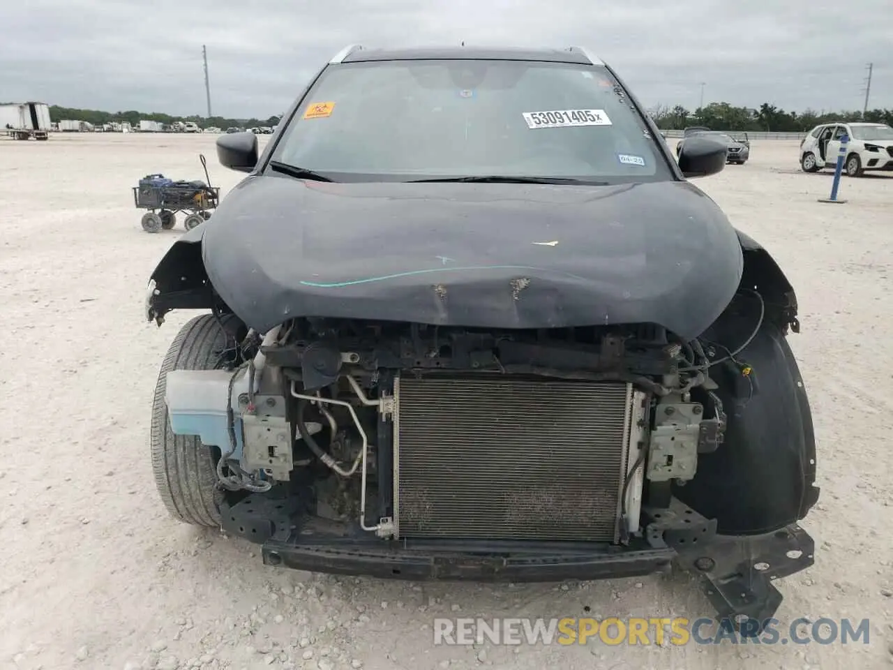5 Photograph of a damaged car 3N1CP5CV2LL507859 NISSAN KICKS 2020