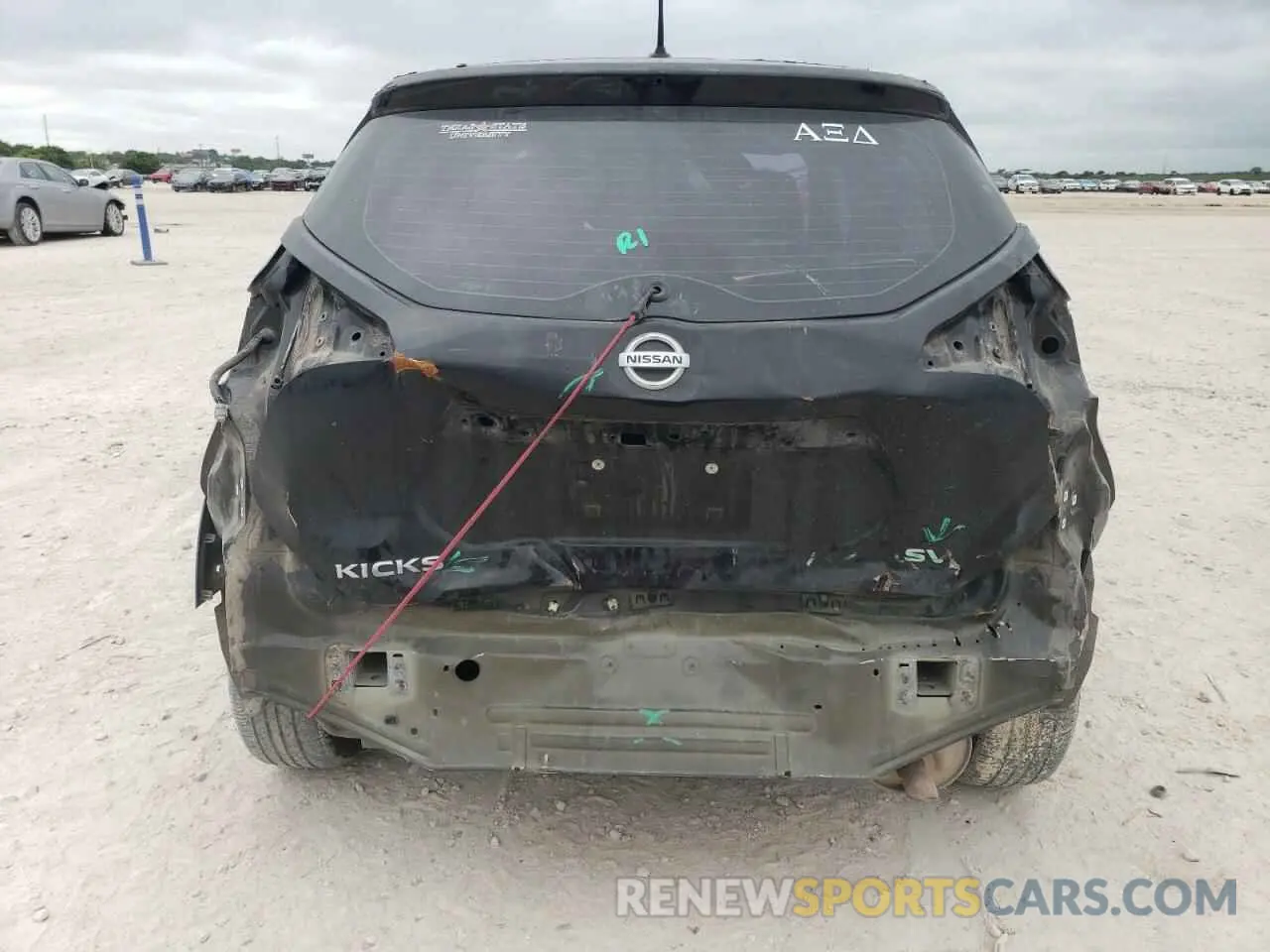 6 Photograph of a damaged car 3N1CP5CV2LL507859 NISSAN KICKS 2020