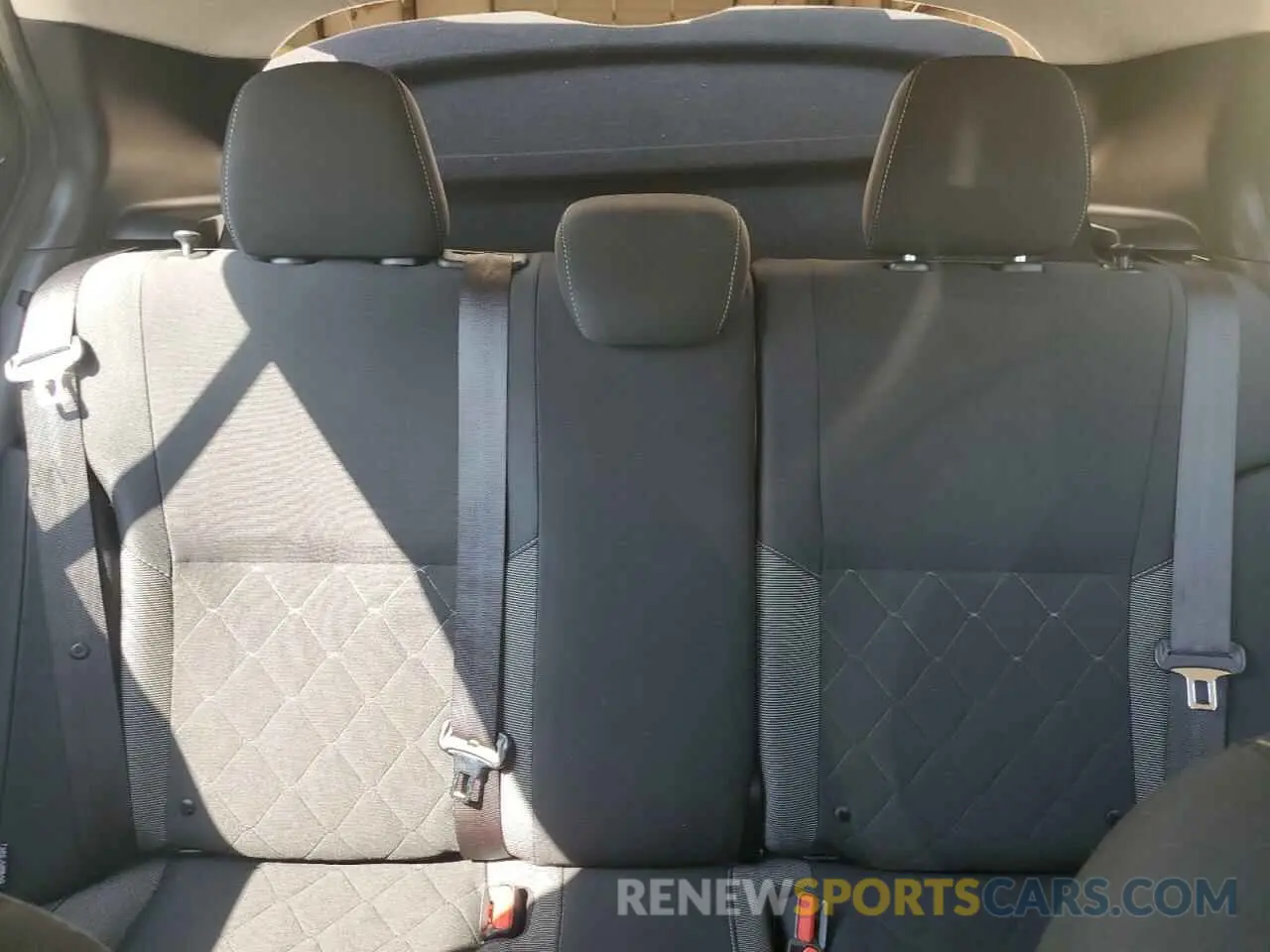 10 Photograph of a damaged car 3N1CP5CV2LL545592 NISSAN KICKS 2020