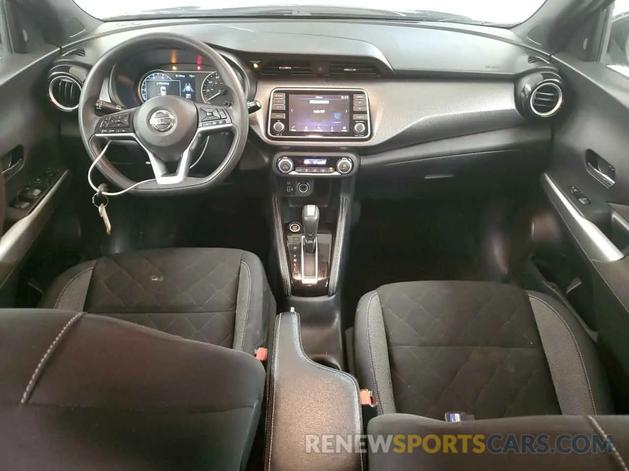 8 Photograph of a damaged car 3N1CP5CV2LL546290 NISSAN KICKS 2020