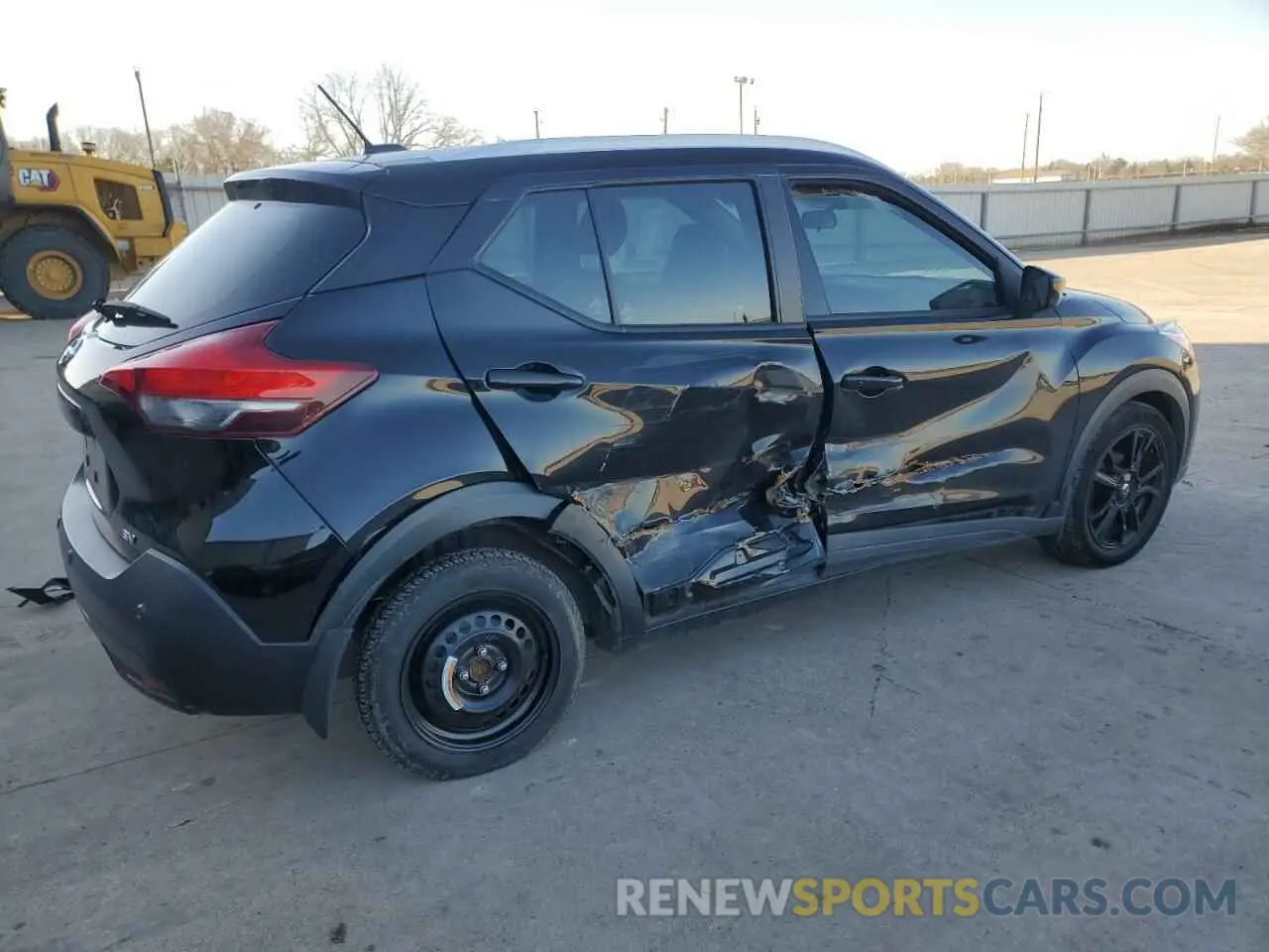 3 Photograph of a damaged car 3N1CP5CV2LL562246 NISSAN KICKS 2020