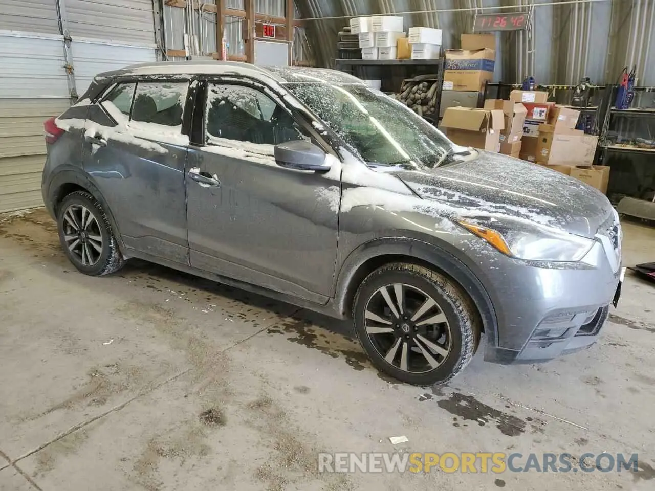 4 Photograph of a damaged car 3N1CP5CV3LL497794 NISSAN KICKS 2020