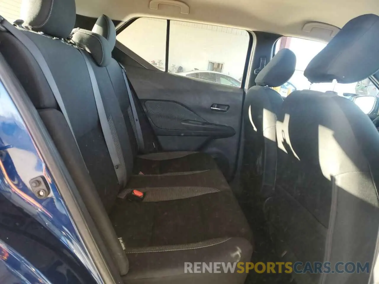 11 Photograph of a damaged car 3N1CP5CV3LL499769 NISSAN KICKS 2020