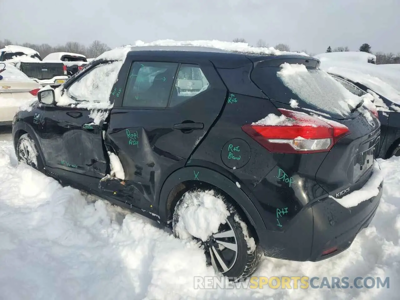 2 Photograph of a damaged car 3N1CP5CV3LL517977 NISSAN KICKS 2020