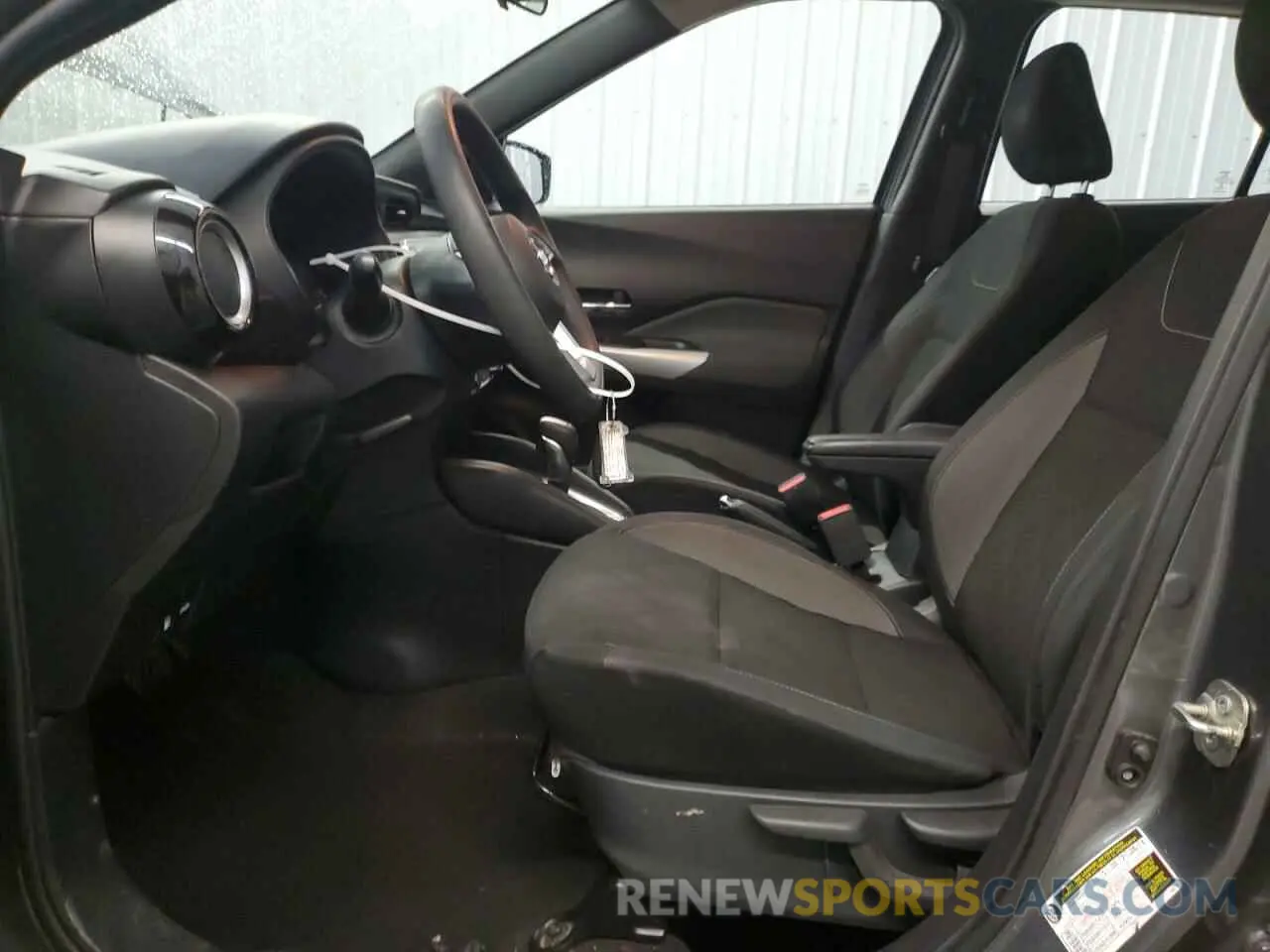 7 Photograph of a damaged car 3N1CP5CV3LL556892 NISSAN KICKS 2020