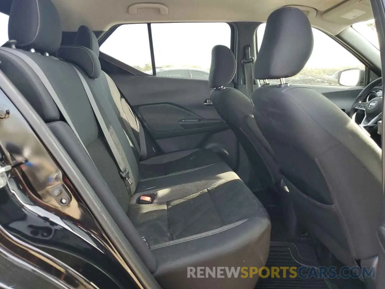 10 Photograph of a damaged car 3N1CP5CV4LL496234 NISSAN KICKS 2020