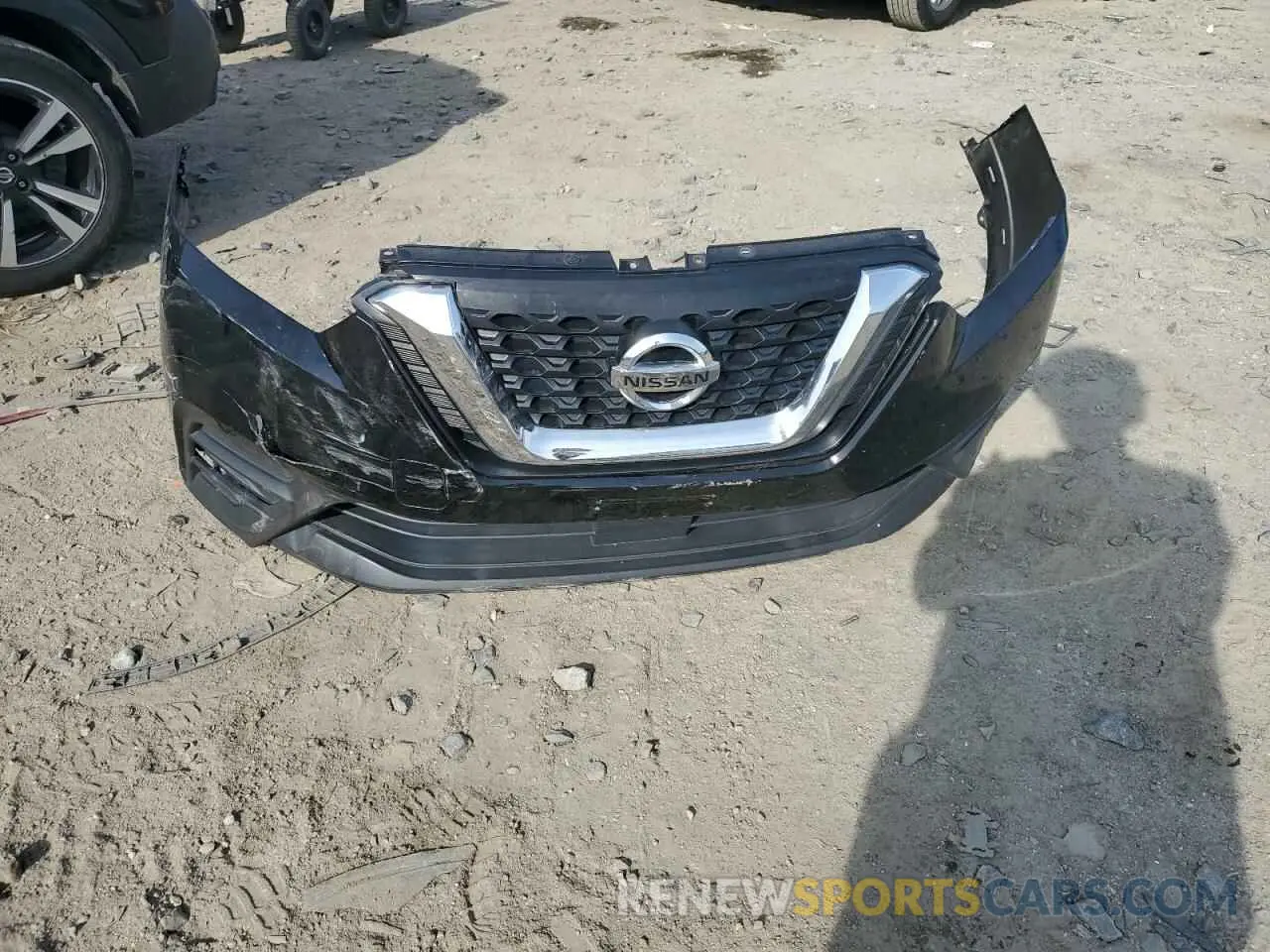 12 Photograph of a damaged car 3N1CP5CV4LL496234 NISSAN KICKS 2020