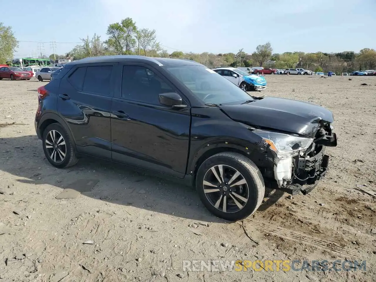 4 Photograph of a damaged car 3N1CP5CV4LL496234 NISSAN KICKS 2020