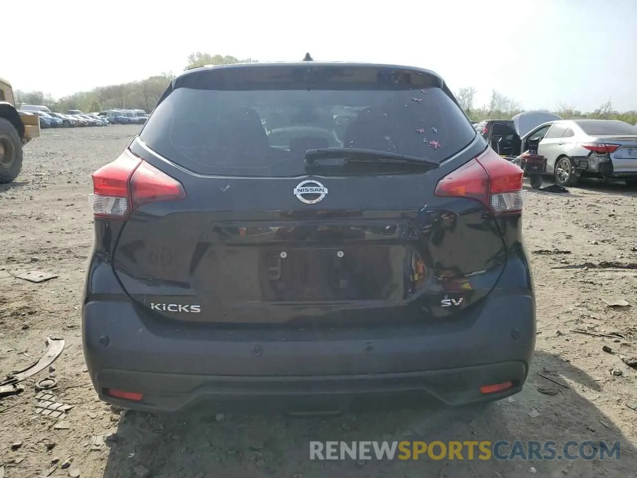 6 Photograph of a damaged car 3N1CP5CV4LL496234 NISSAN KICKS 2020