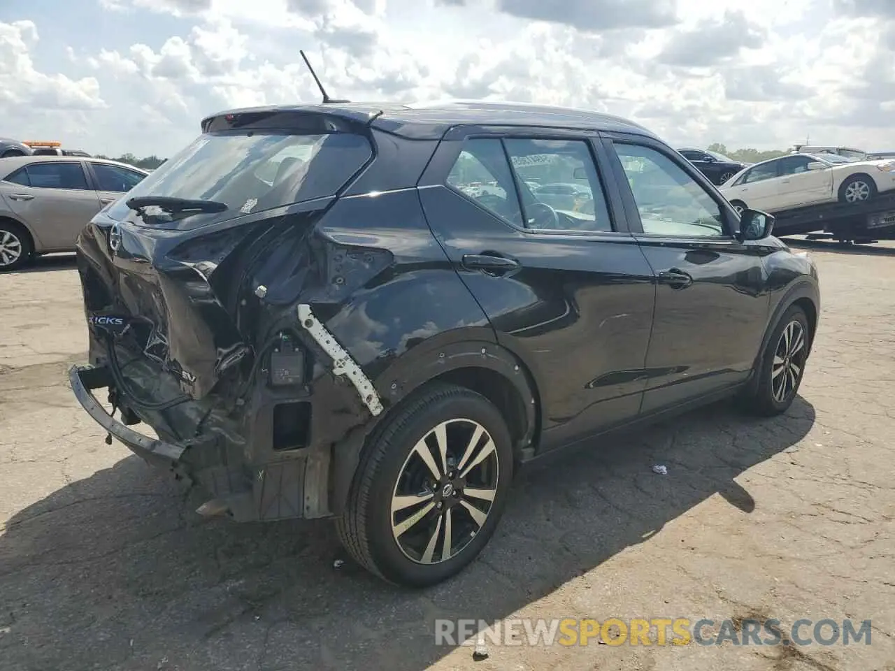 3 Photograph of a damaged car 3N1CP5CV4LL505613 NISSAN KICKS 2020