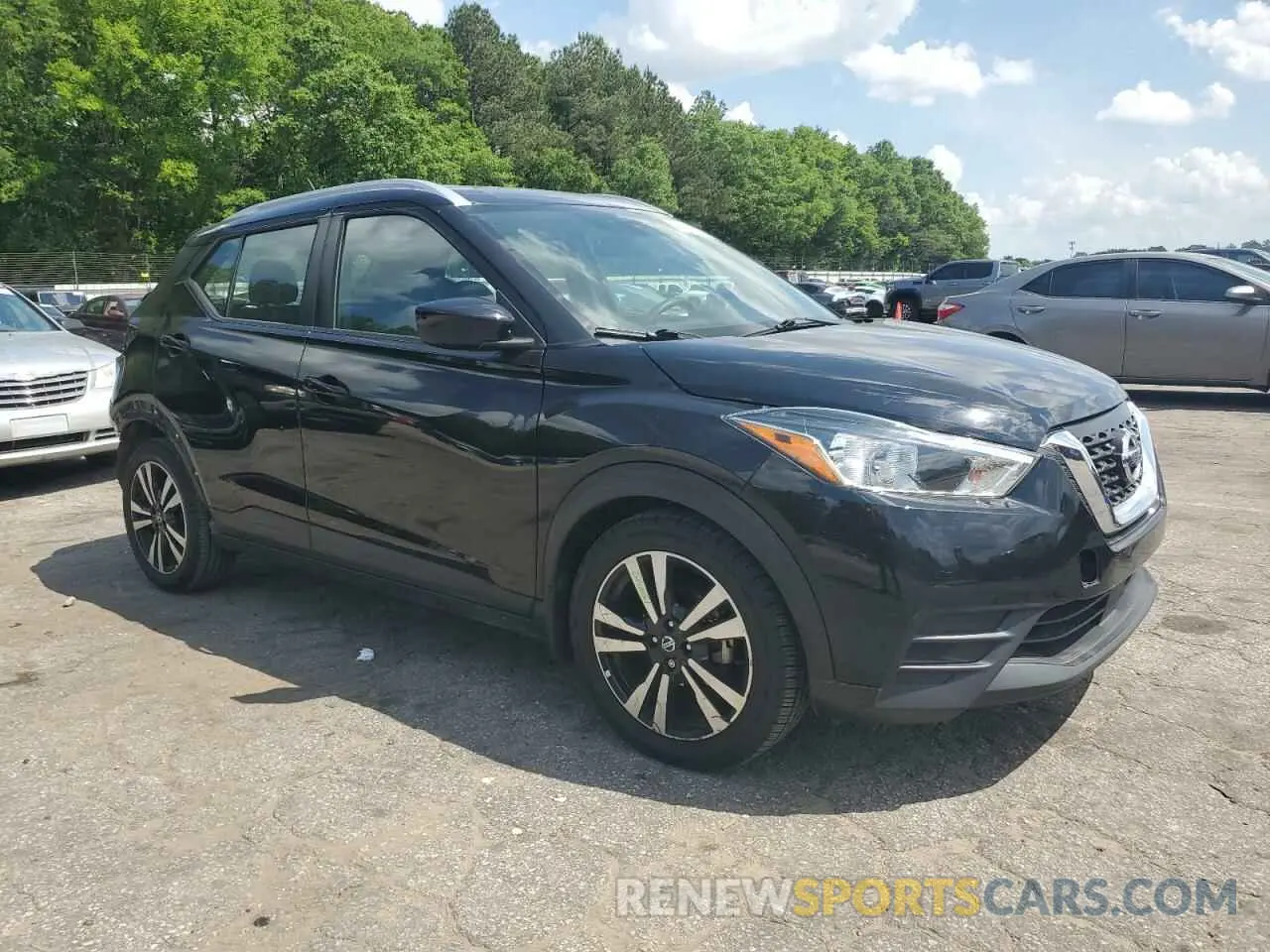 4 Photograph of a damaged car 3N1CP5CV4LL505613 NISSAN KICKS 2020
