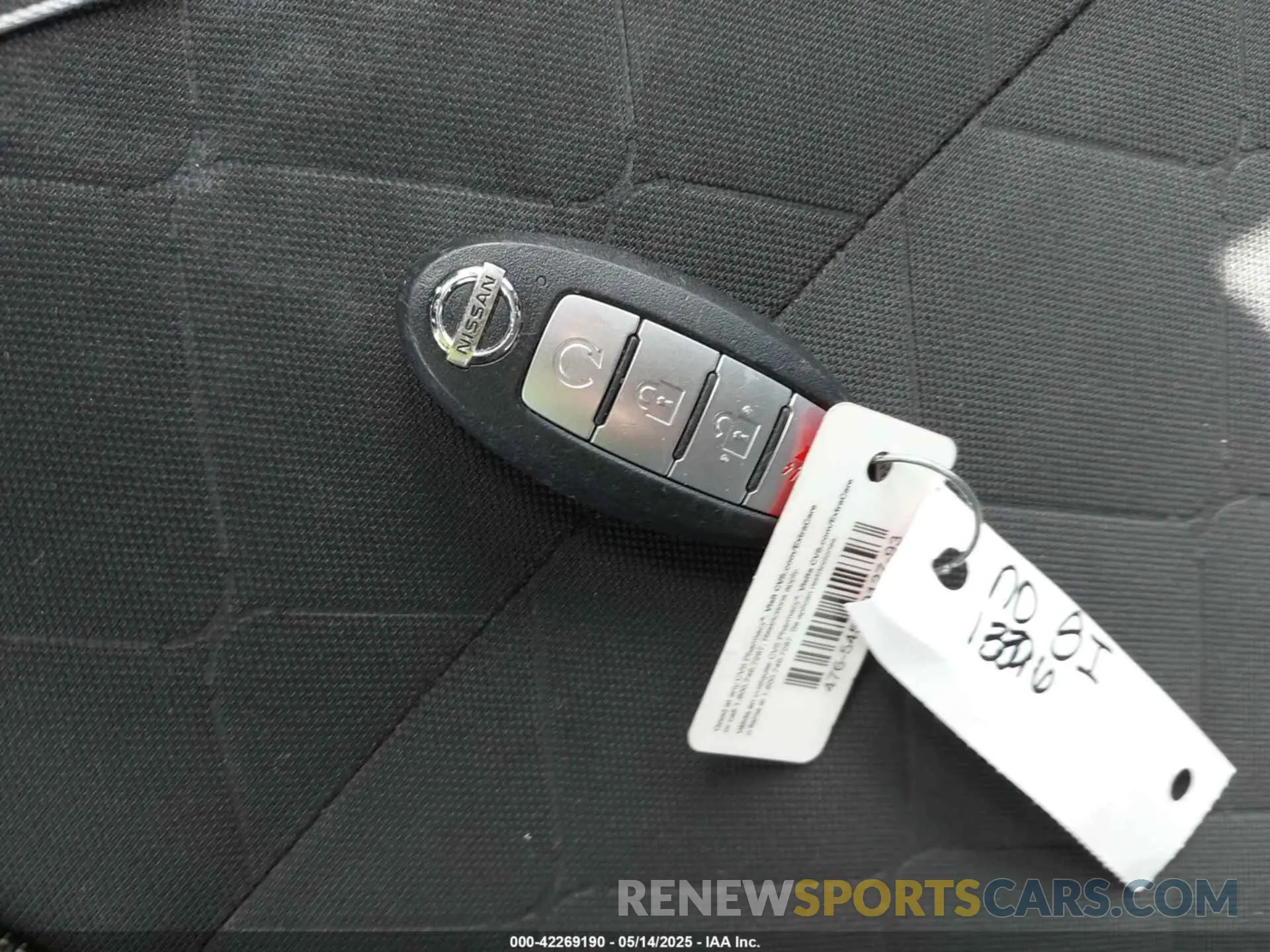 11 Photograph of a damaged car 3N1CP5CV4LL507278 NISSAN KICKS 2020