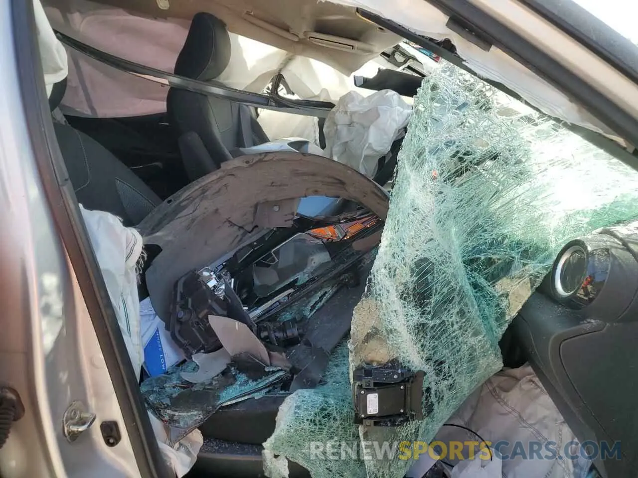 7 Photograph of a damaged car 3N1CP5CV4LL521083 NISSAN KICKS 2020
