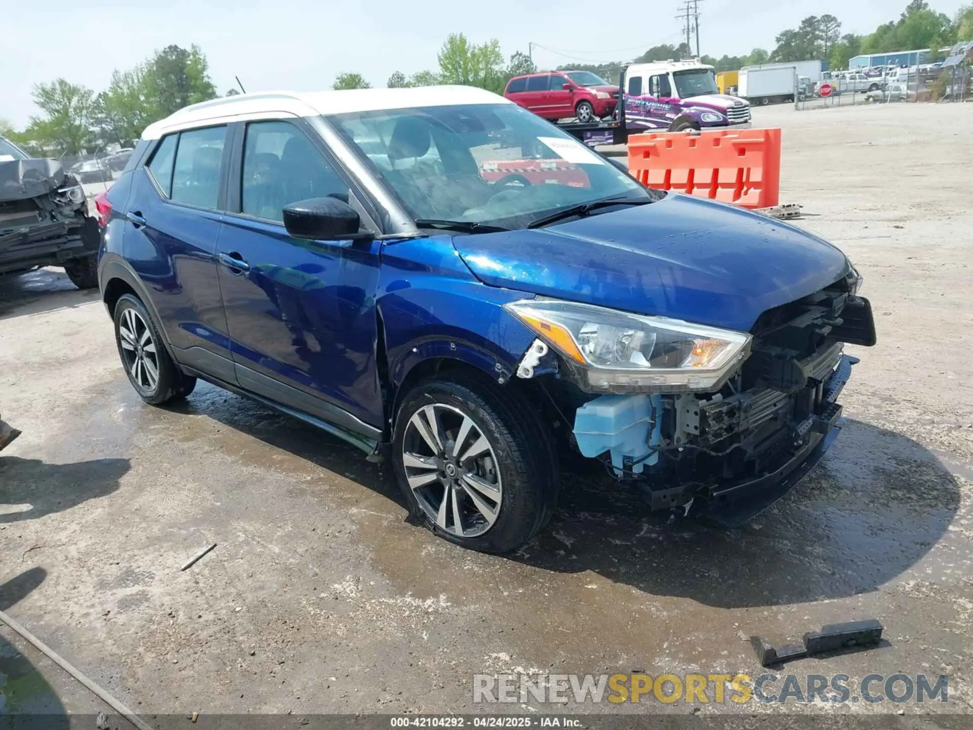 1 Photograph of a damaged car 3N1CP5CV4LL528955 NISSAN KICKS 2020