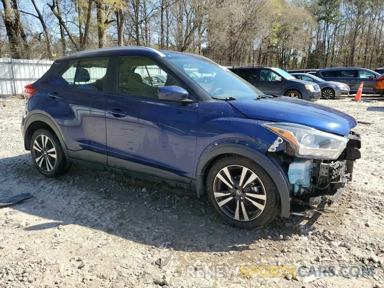 4 Photograph of a damaged car 3N1CP5CV4LL555430 NISSAN KICKS 2020