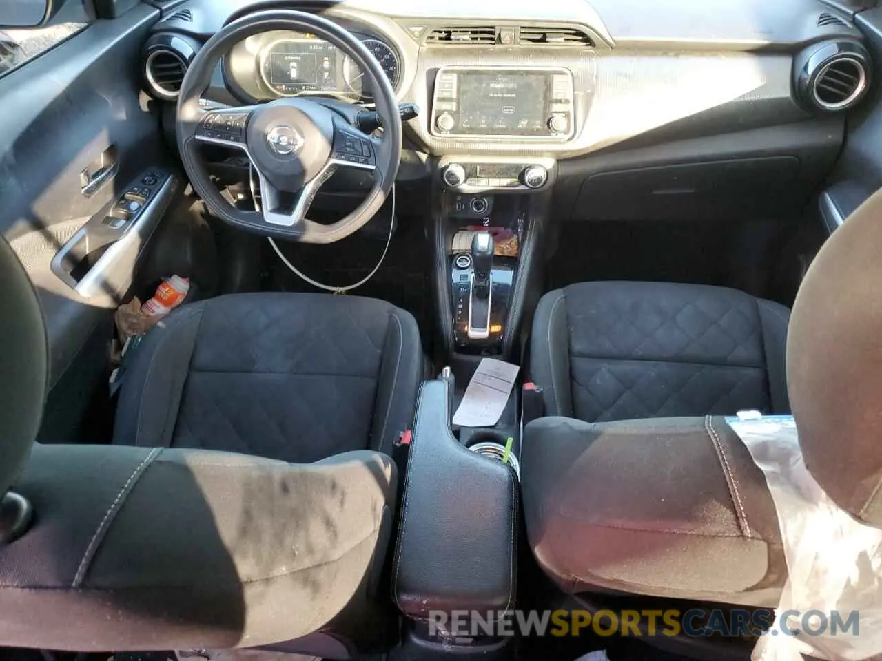 8 Photograph of a damaged car 3N1CP5CV5LL487252 NISSAN KICKS 2020