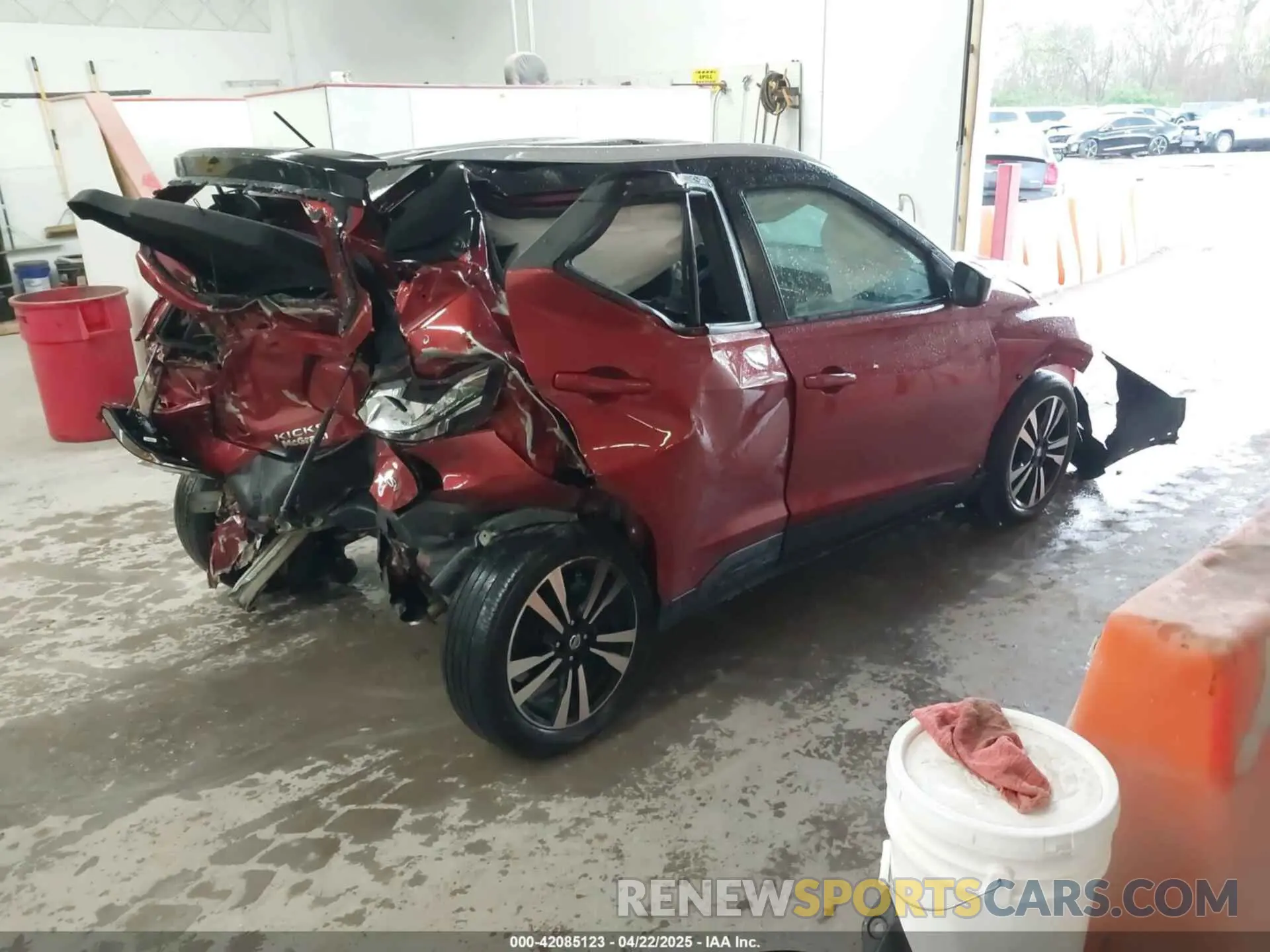 4 Photograph of a damaged car 3N1CP5CV5LL520959 NISSAN KICKS 2020