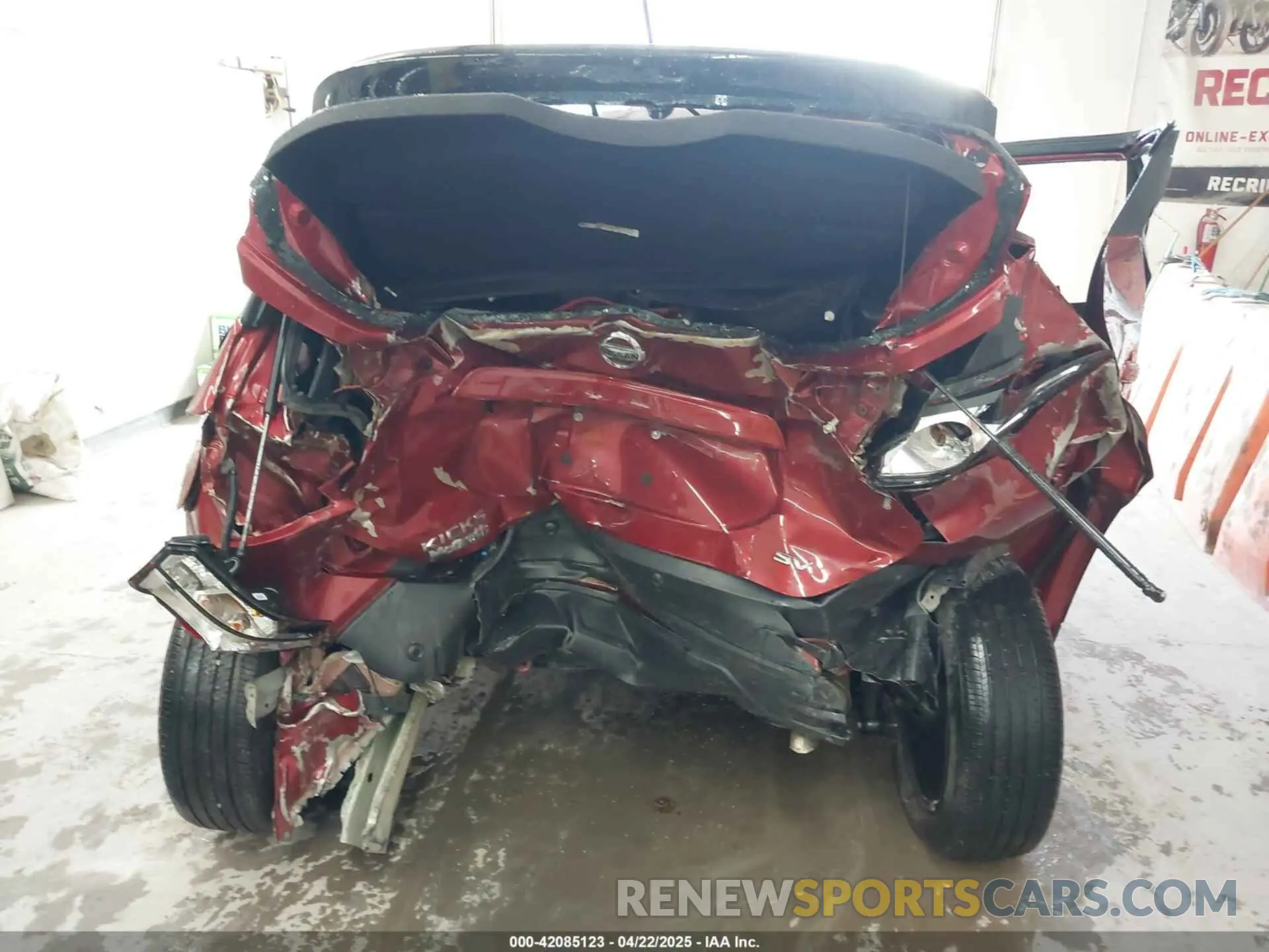 6 Photograph of a damaged car 3N1CP5CV5LL520959 NISSAN KICKS 2020