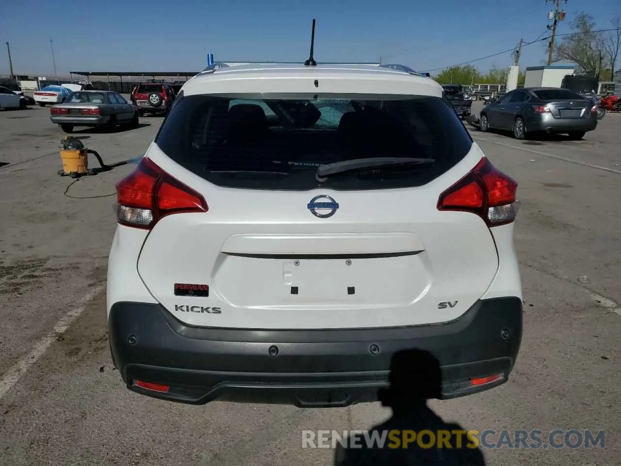 6 Photograph of a damaged car 3N1CP5CV5LL545425 NISSAN KICKS 2020