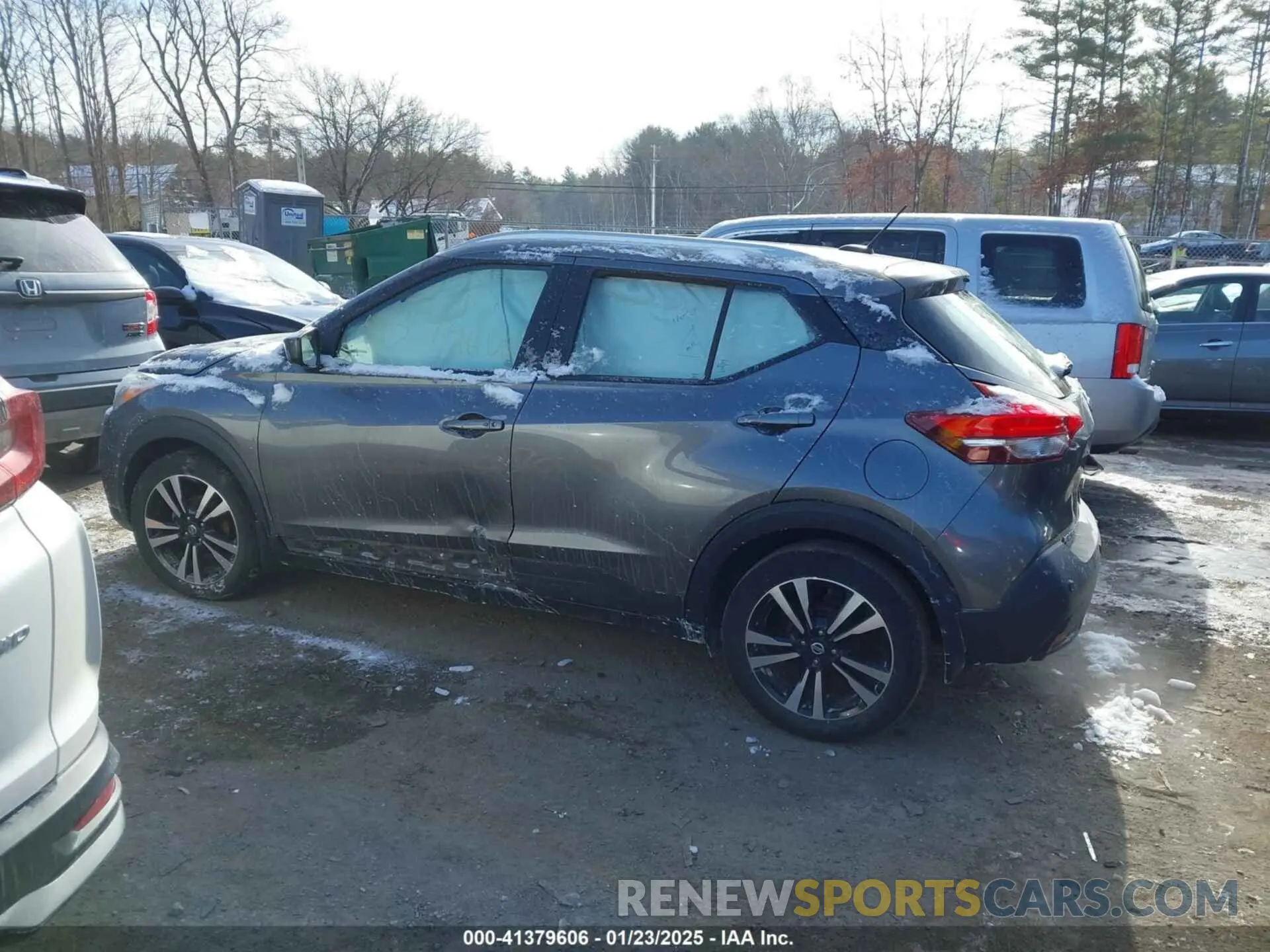 14 Photograph of a damaged car 3N1CP5CV5LL559390 NISSAN KICKS 2020