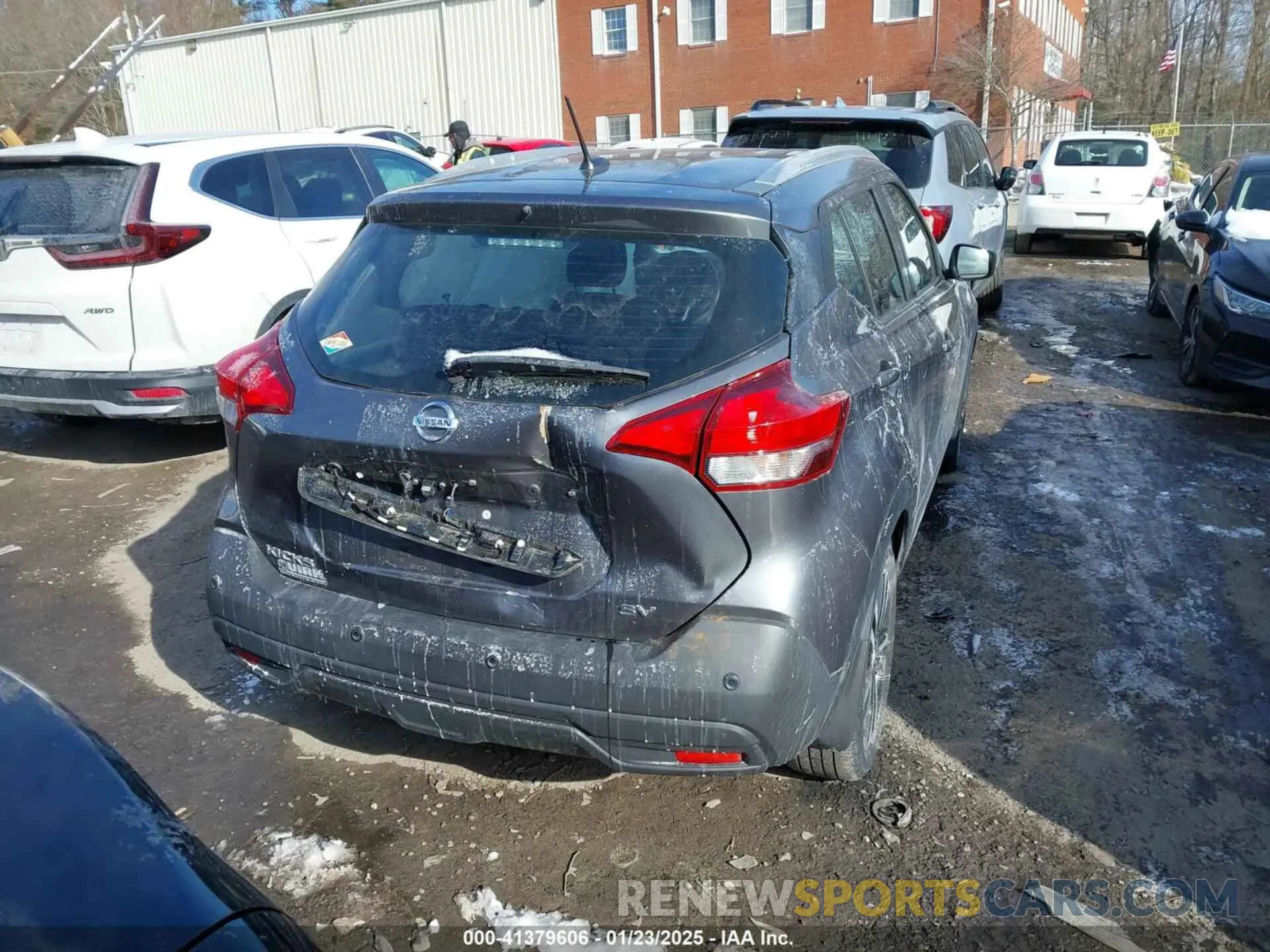 16 Photograph of a damaged car 3N1CP5CV5LL559390 NISSAN KICKS 2020