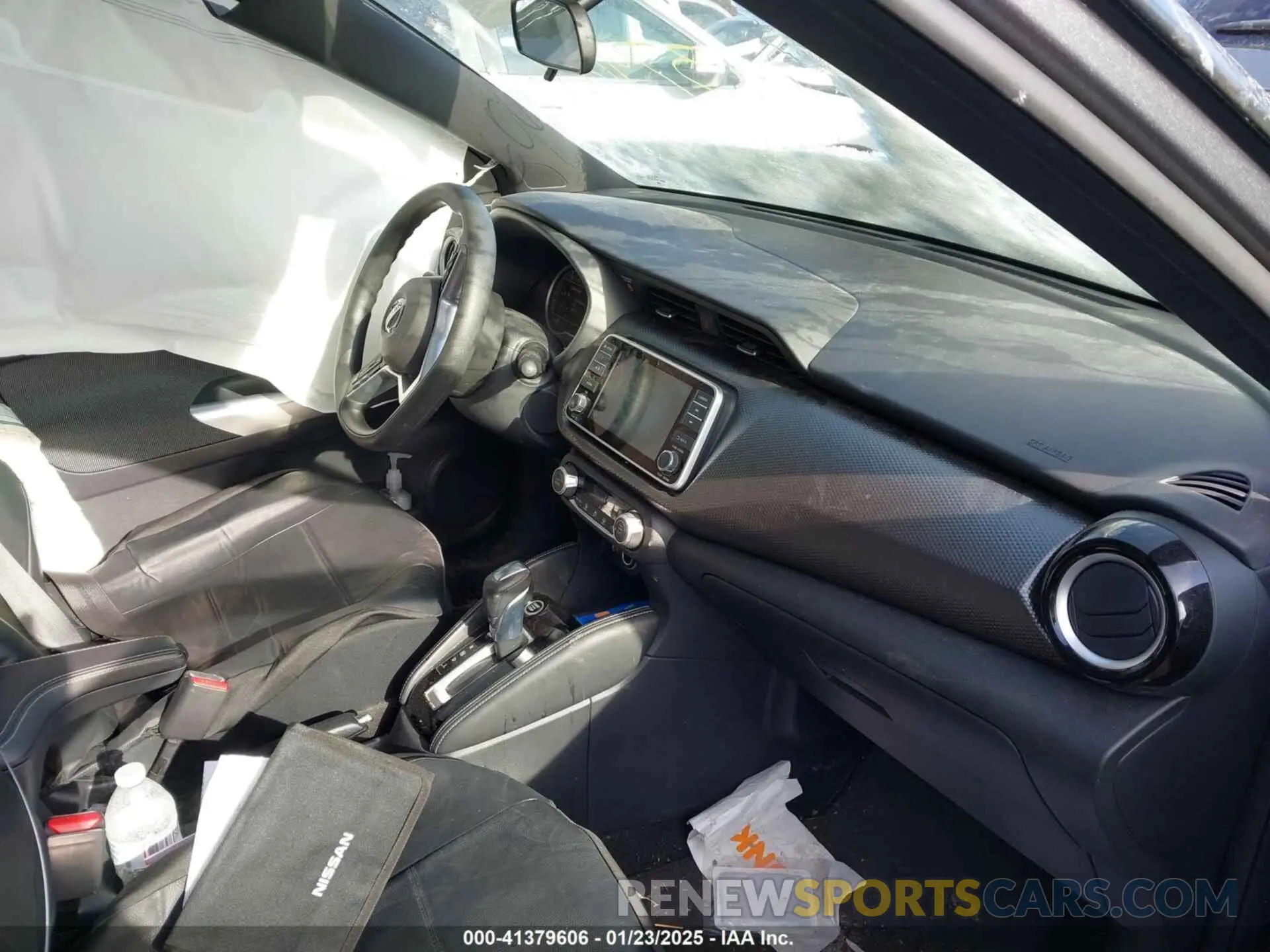 5 Photograph of a damaged car 3N1CP5CV5LL559390 NISSAN KICKS 2020