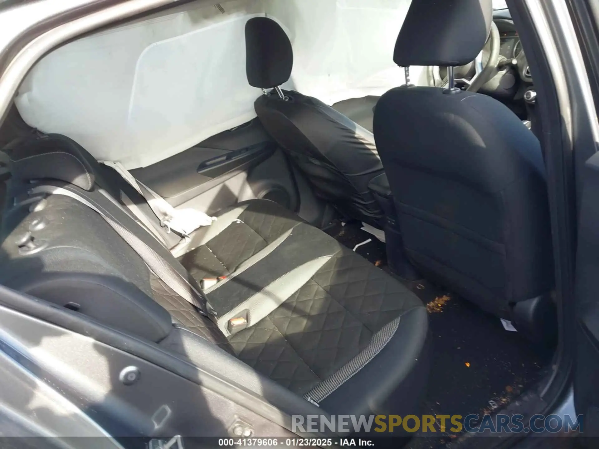 8 Photograph of a damaged car 3N1CP5CV5LL559390 NISSAN KICKS 2020