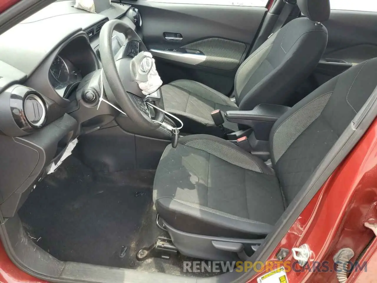 7 Photograph of a damaged car 3N1CP5CV5LL570812 NISSAN KICKS 2020