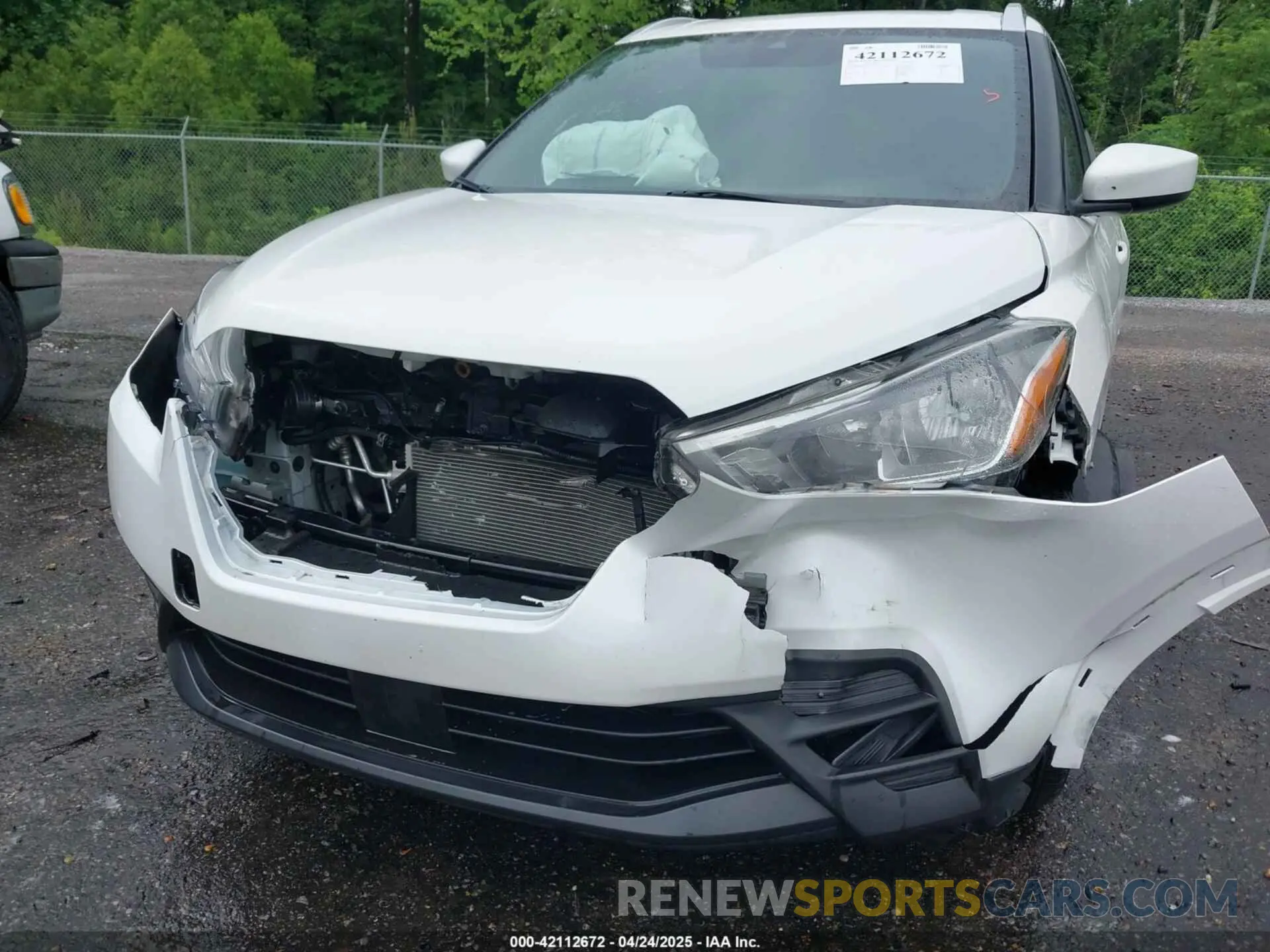6 Photograph of a damaged car 3N1CP5CV6LL479855 NISSAN KICKS 2020