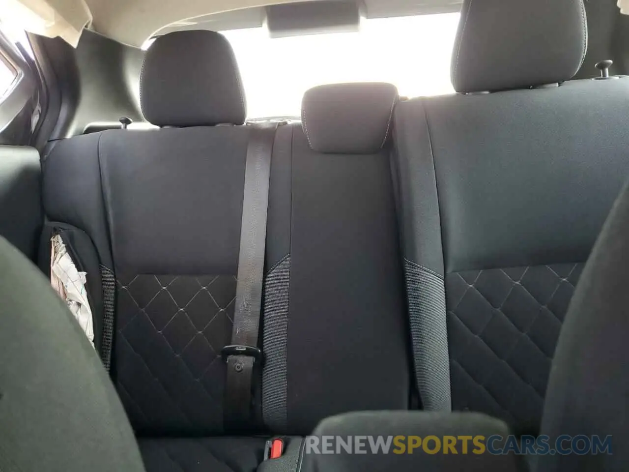 10 Photograph of a damaged car 3N1CP5CV6LL490256 NISSAN KICKS 2020
