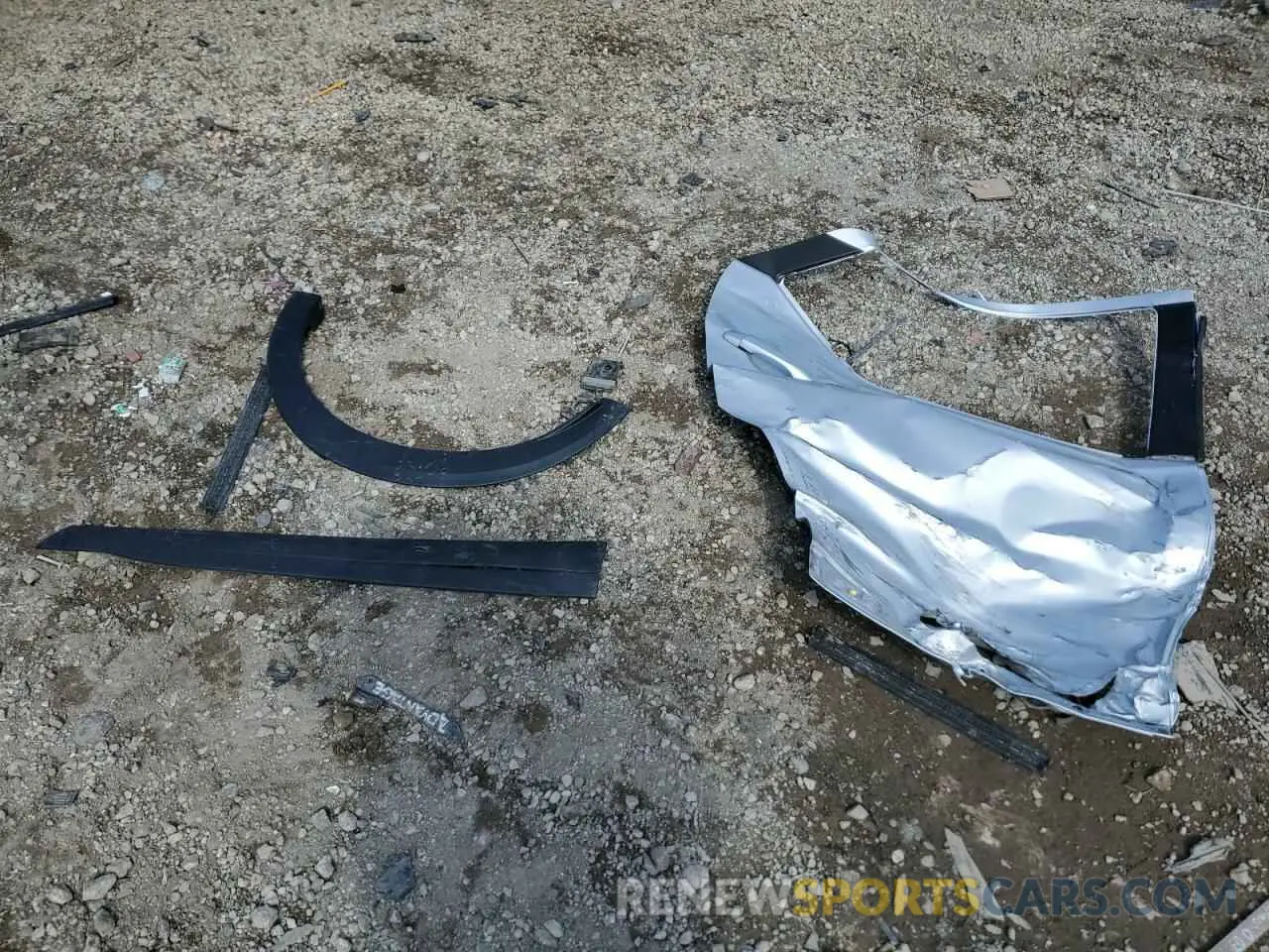 13 Photograph of a damaged car 3N1CP5CV6LL490256 NISSAN KICKS 2020