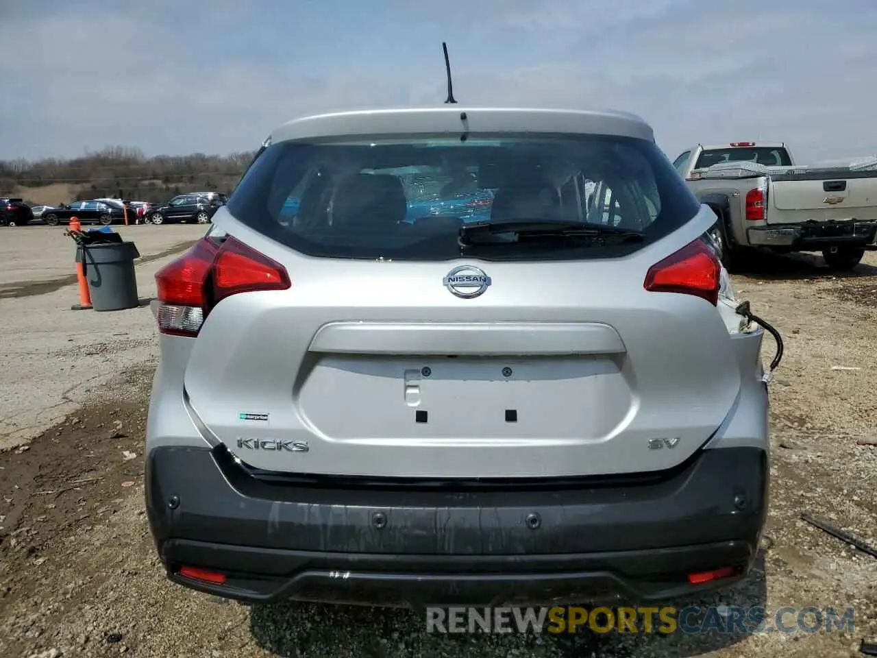 6 Photograph of a damaged car 3N1CP5CV6LL490256 NISSAN KICKS 2020