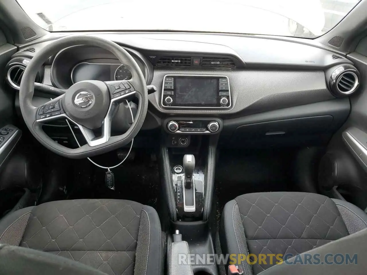 8 Photograph of a damaged car 3N1CP5CV6LL504205 NISSAN KICKS 2020