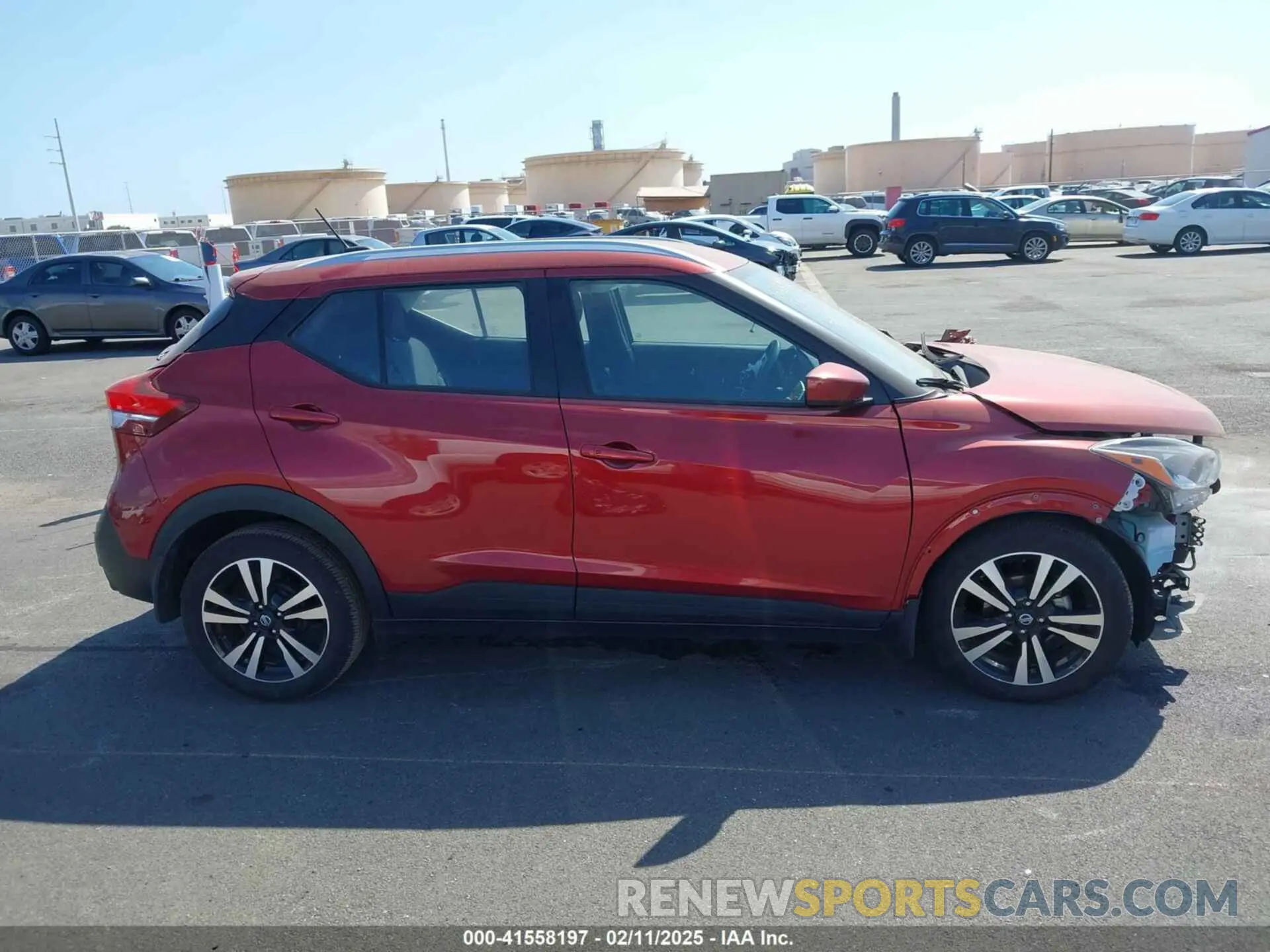 13 Photograph of a damaged car 3N1CP5CV6LL506259 NISSAN KICKS 2020