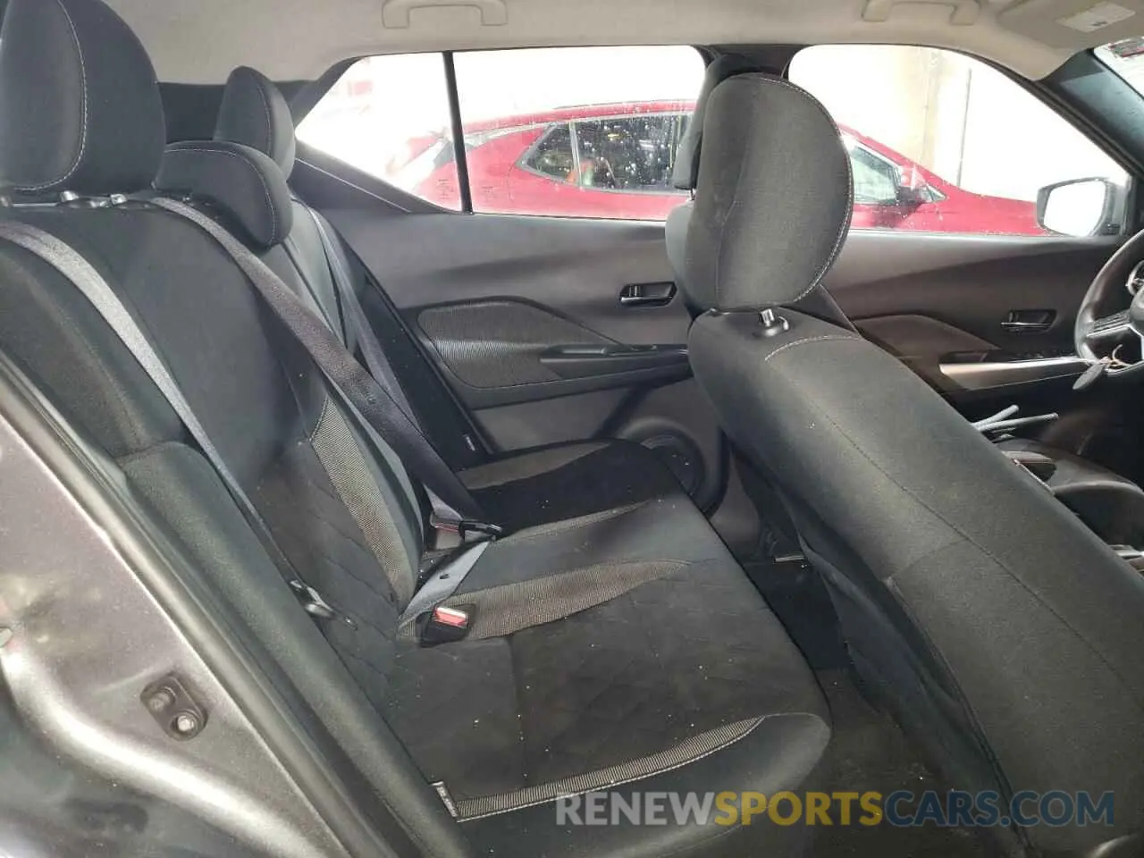 10 Photograph of a damaged car 3N1CP5CV6LL520100 NISSAN KICKS 2020