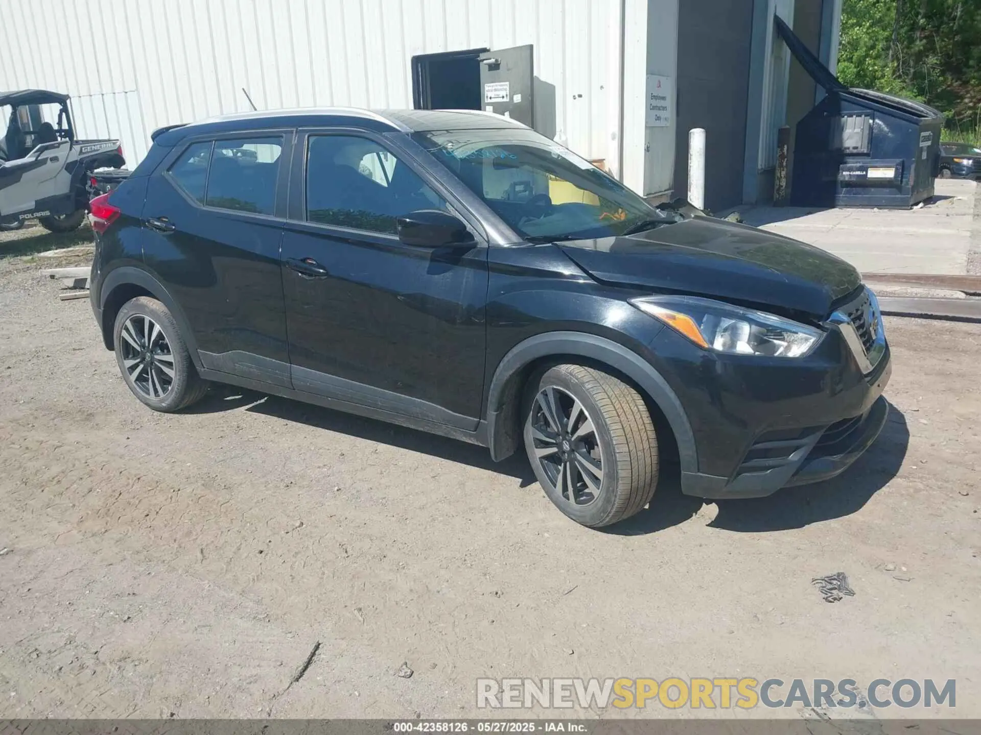 1 Photograph of a damaged car 3N1CP5CV6LL529069 NISSAN KICKS 2020