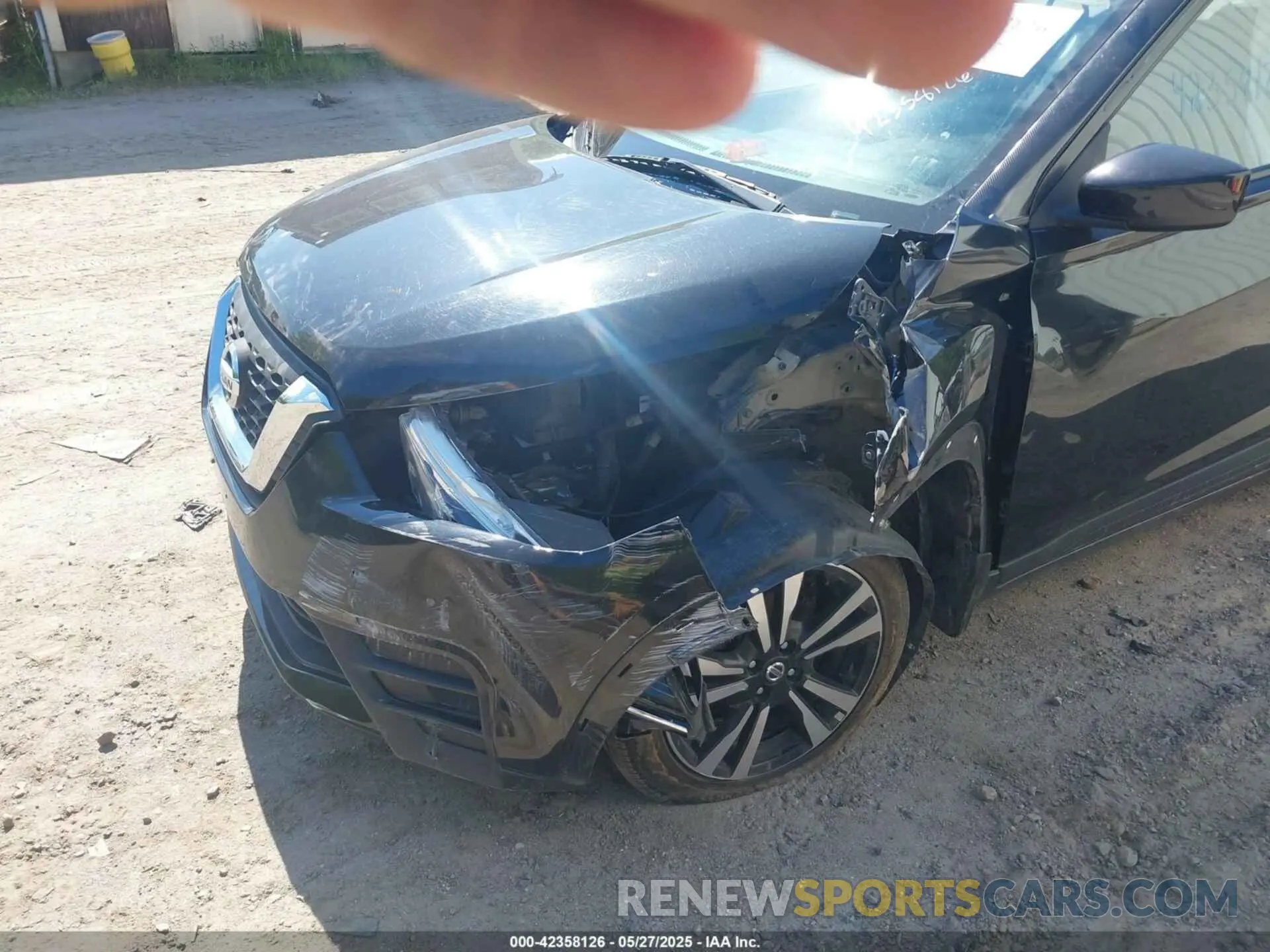 6 Photograph of a damaged car 3N1CP5CV6LL529069 NISSAN KICKS 2020