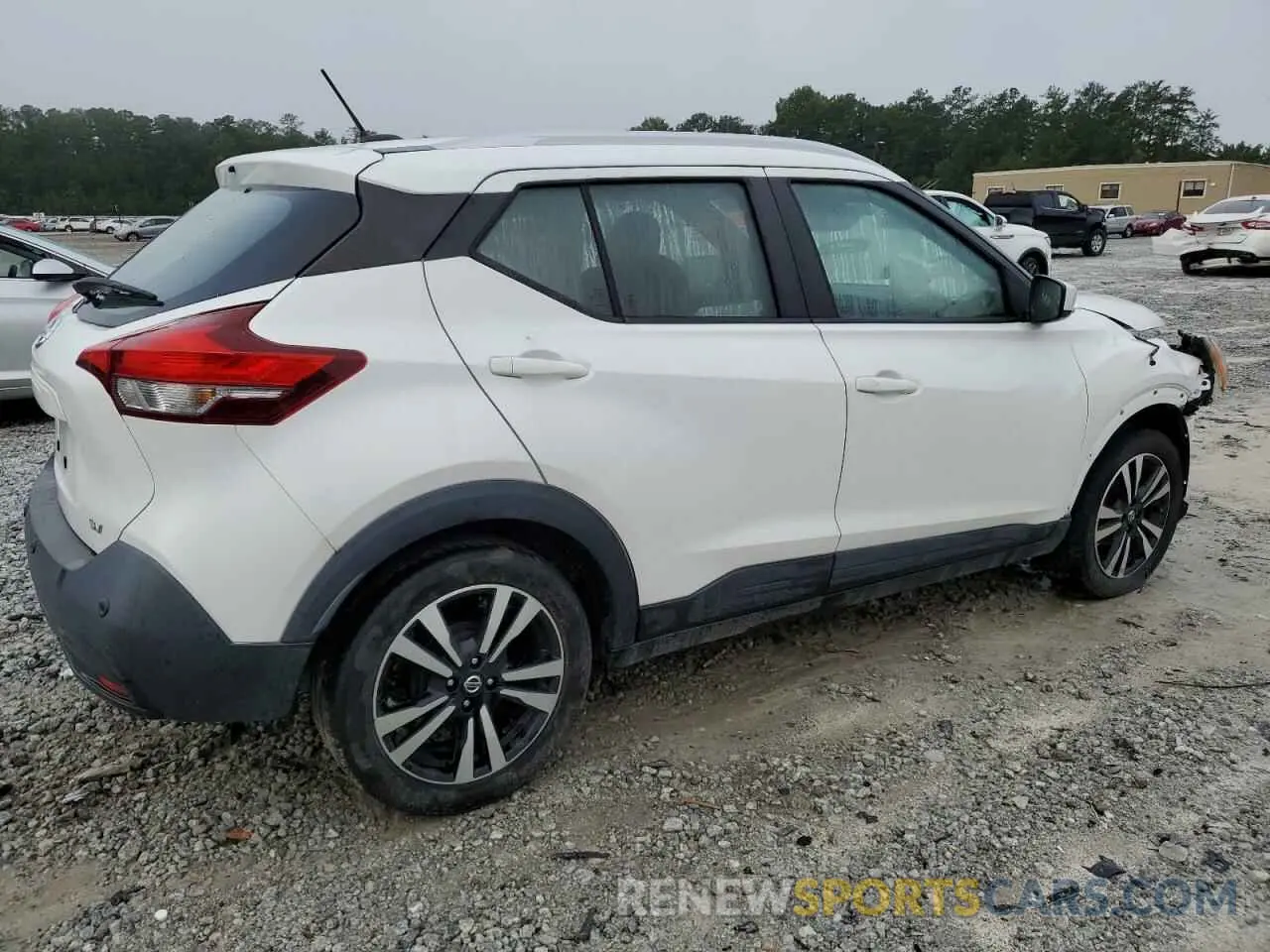 3 Photograph of a damaged car 3N1CP5CV6LL530254 NISSAN KICKS 2020