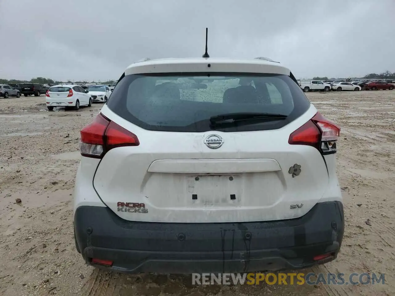 6 Photograph of a damaged car 3N1CP5CV6LL547278 NISSAN KICKS 2020