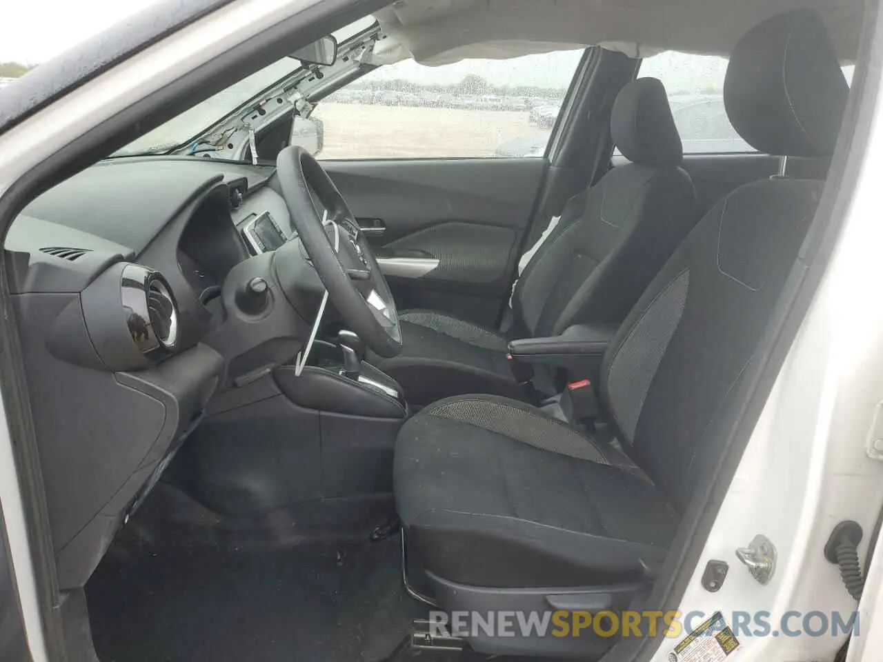 7 Photograph of a damaged car 3N1CP5CV6LL547278 NISSAN KICKS 2020