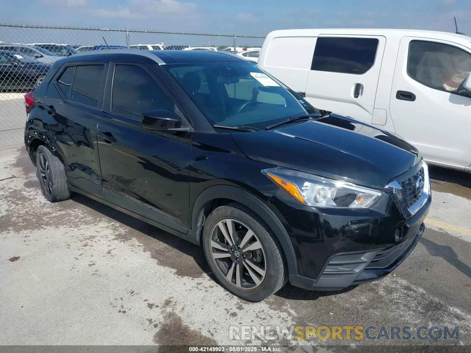 1 Photograph of a damaged car 3N1CP5CV7LL518131 NISSAN KICKS 2020
