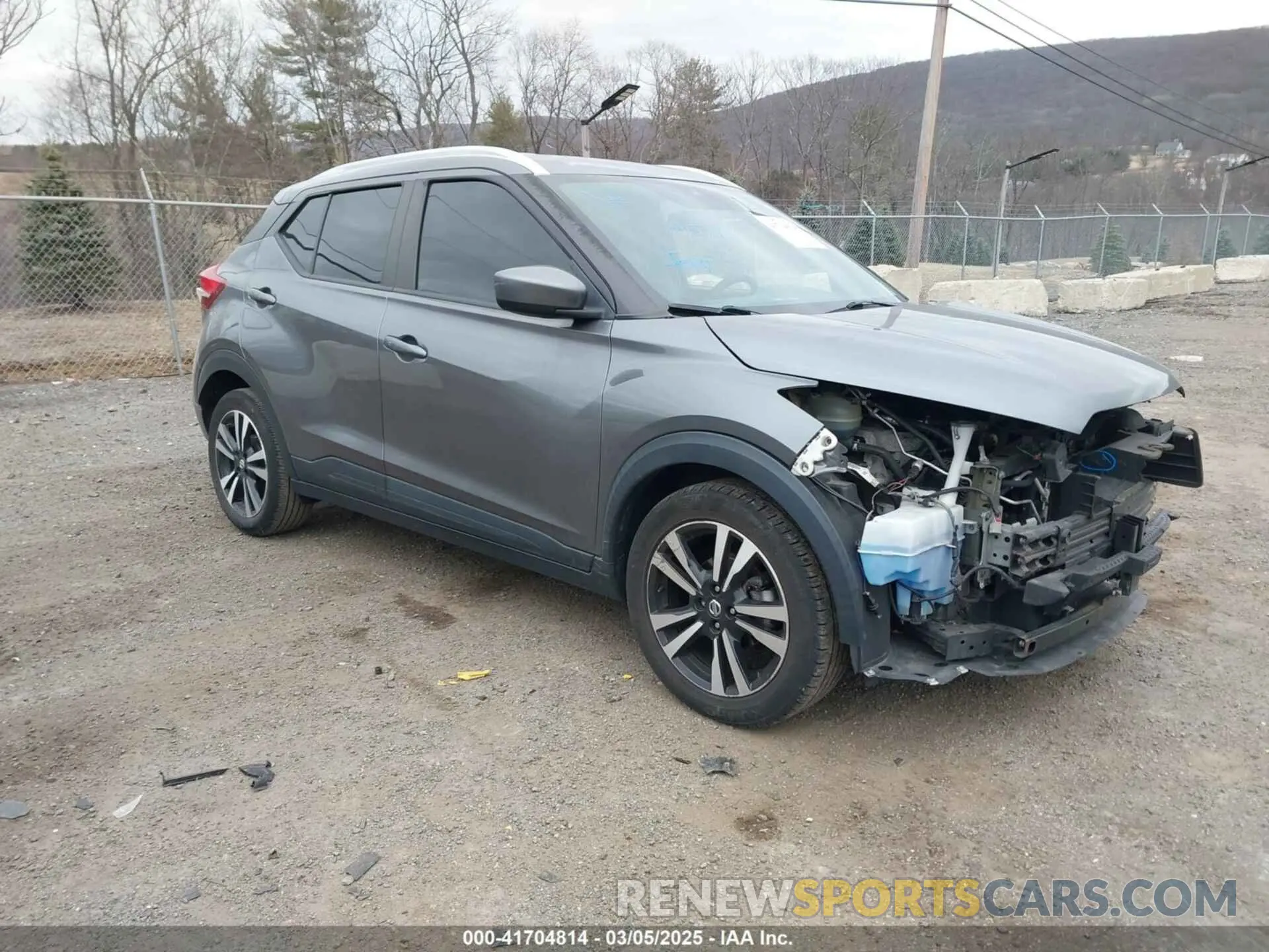1 Photograph of a damaged car 3N1CP5CV7LL525824 NISSAN KICKS 2020
