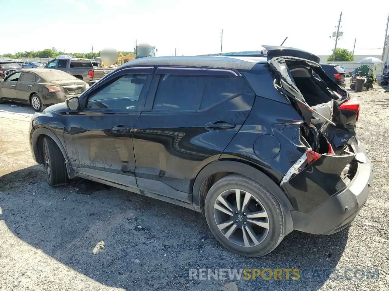 2 Photograph of a damaged car 3N1CP5CV7LL532126 NISSAN KICKS 2020
