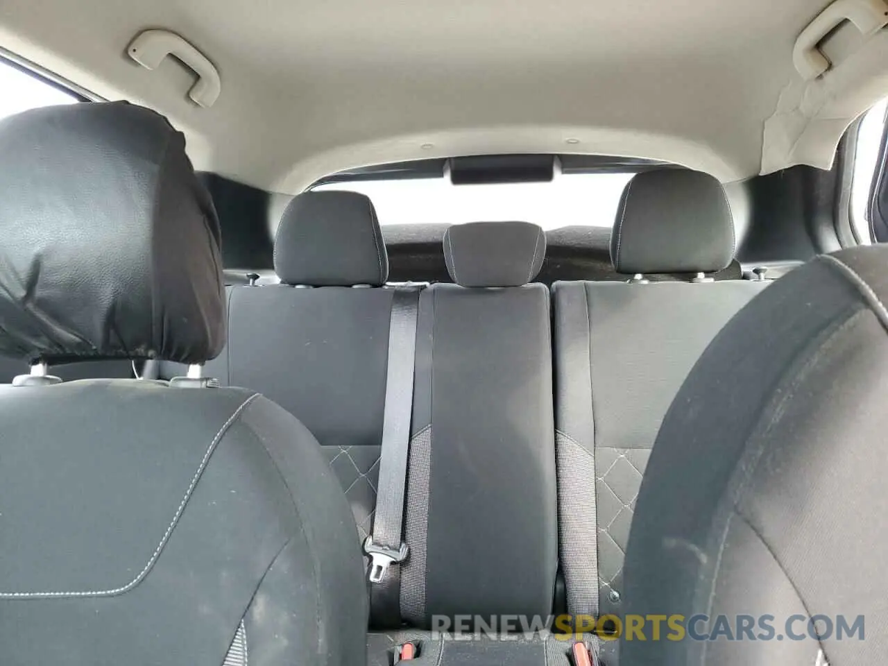 10 Photograph of a damaged car 3N1CP5CV7LL536323 NISSAN KICKS 2020