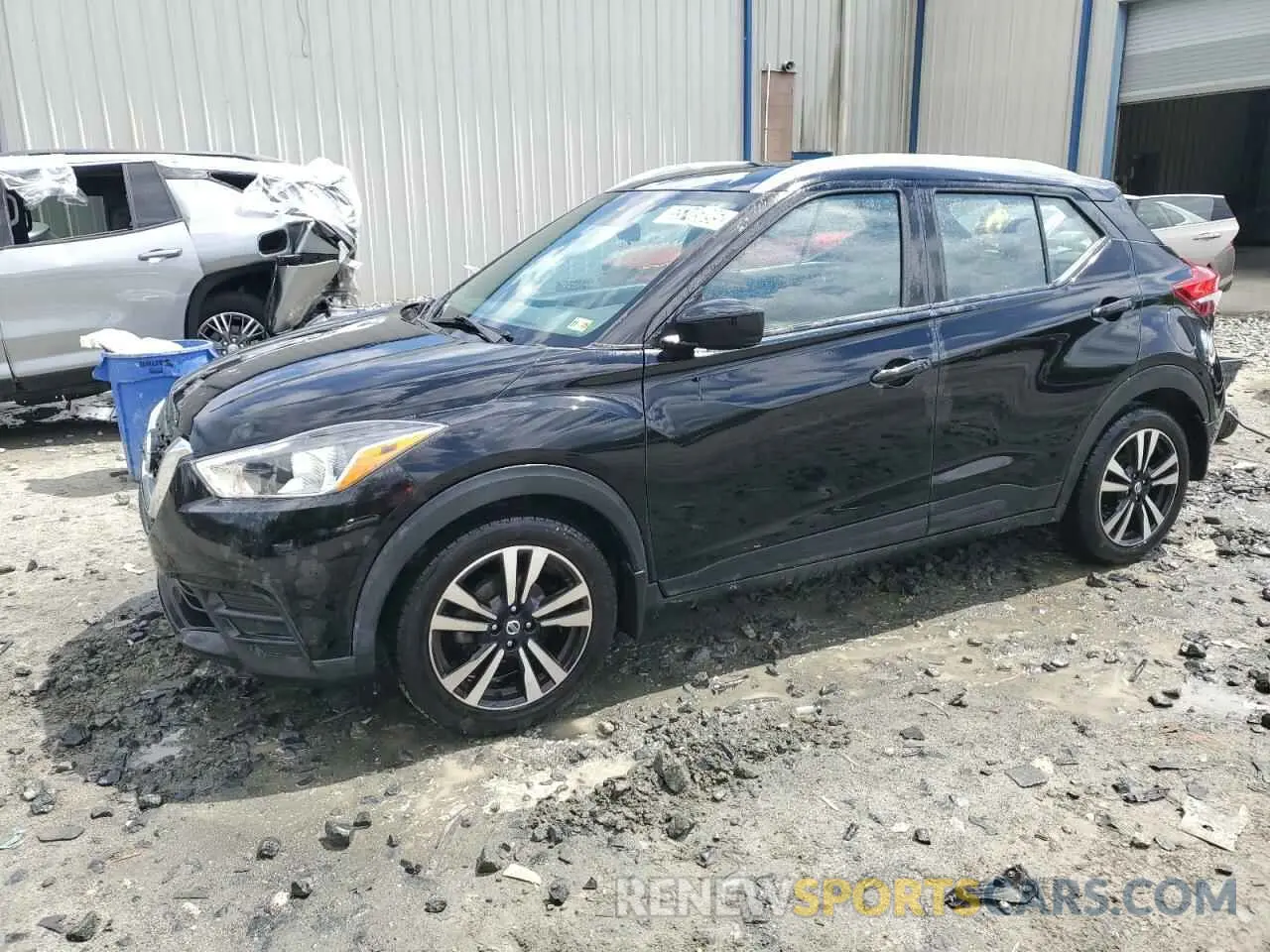 1 Photograph of a damaged car 3N1CP5CV7LL536628 NISSAN KICKS 2020