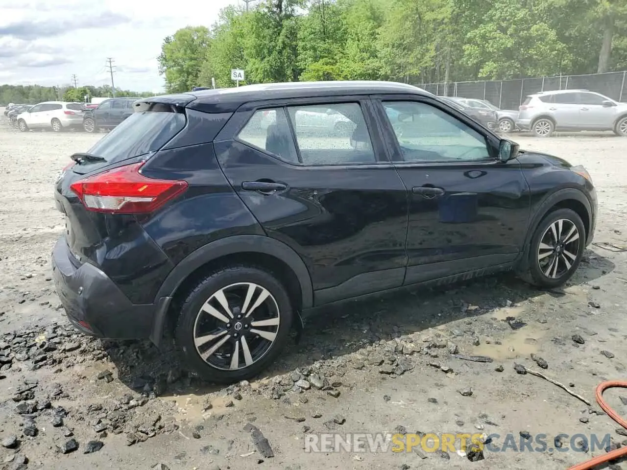 3 Photograph of a damaged car 3N1CP5CV7LL536628 NISSAN KICKS 2020